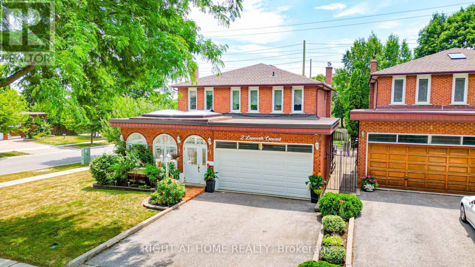 2 LAPWORTH CRESCENT - 2