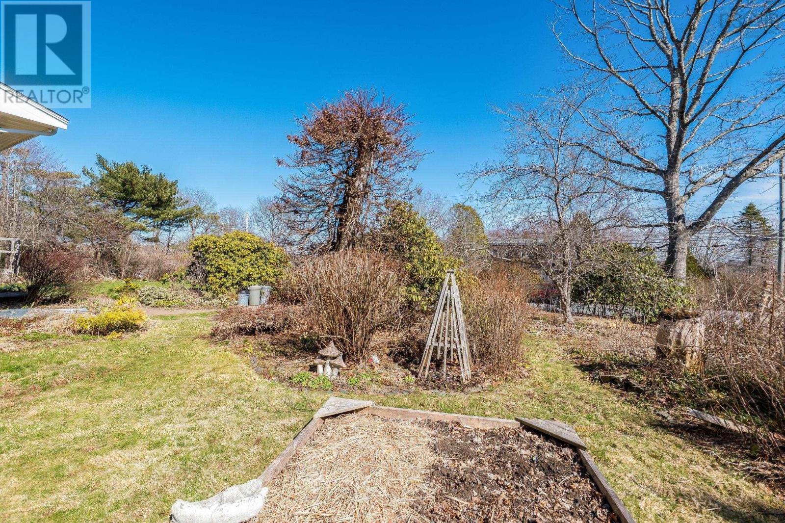 Property 34 of 37 of 89 Pinetree Crescent