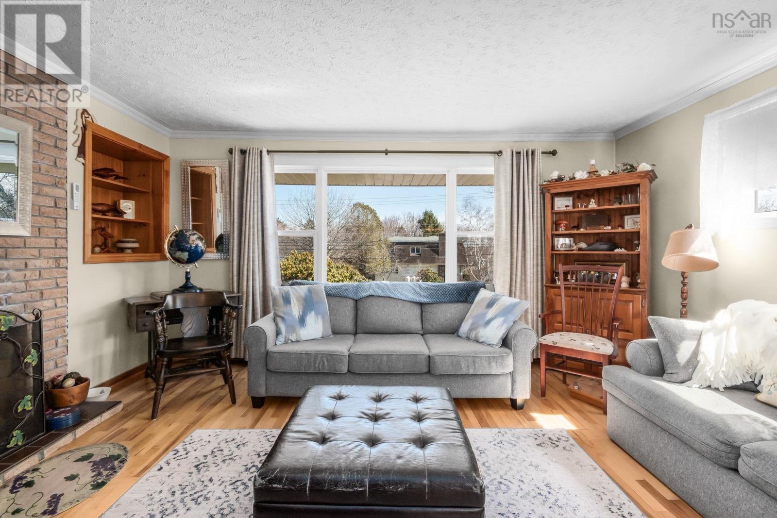 Property 4 of 37 of 89 Pinetree Crescent