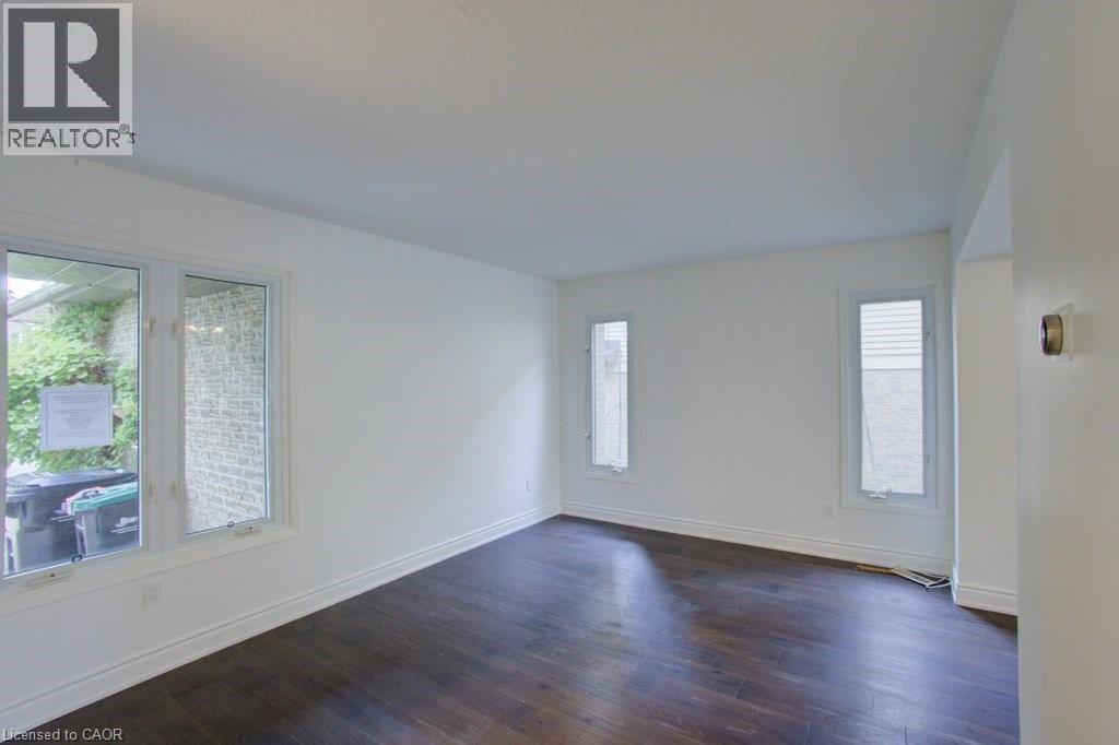 36 FOX Run, Barrie, Ontario, L4N5L5 — Photo 6