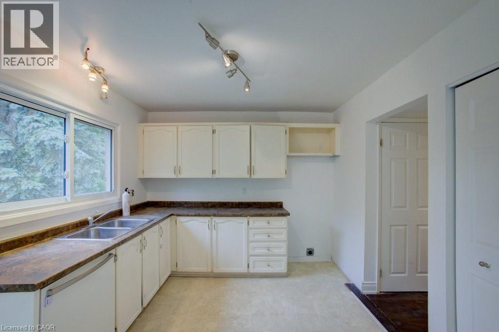 36 FOX Run, Barrie, Ontario, L4N5L5 — Photo 16