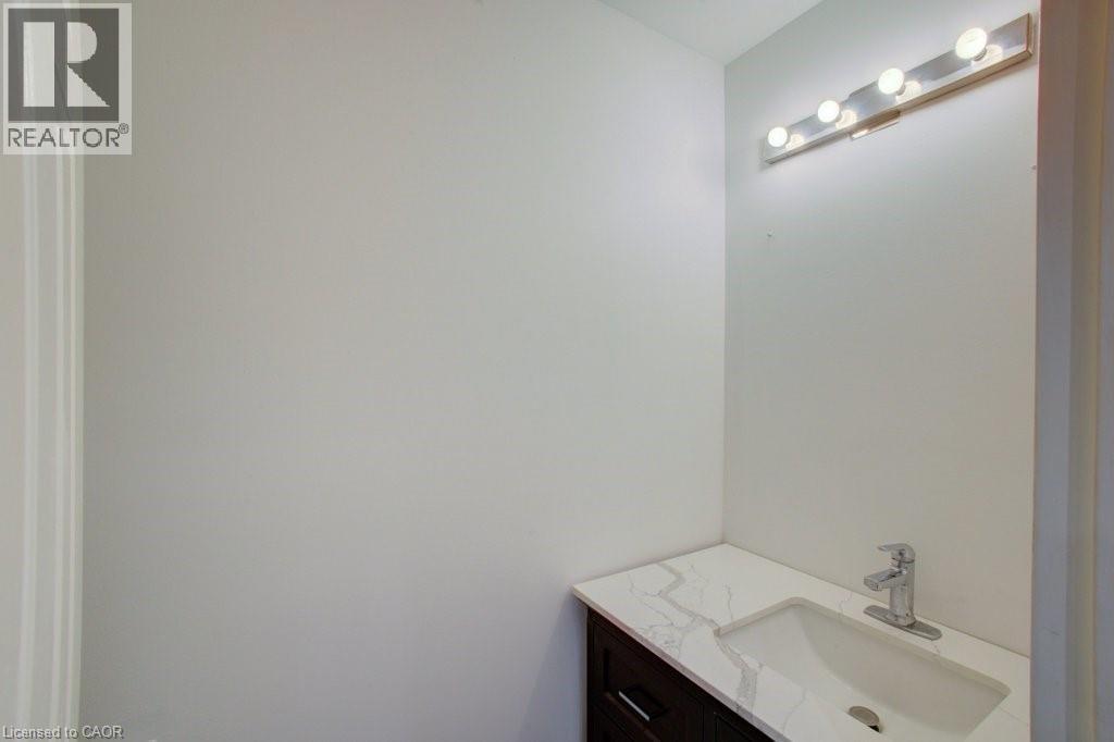 36 FOX Run, Barrie, Ontario, L4N5L5 — Photo 21