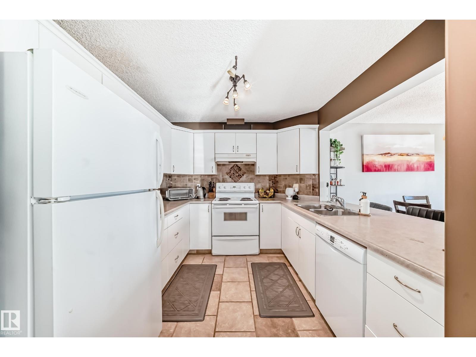 #16 200 ERIN RIDGE DR, St. Albert