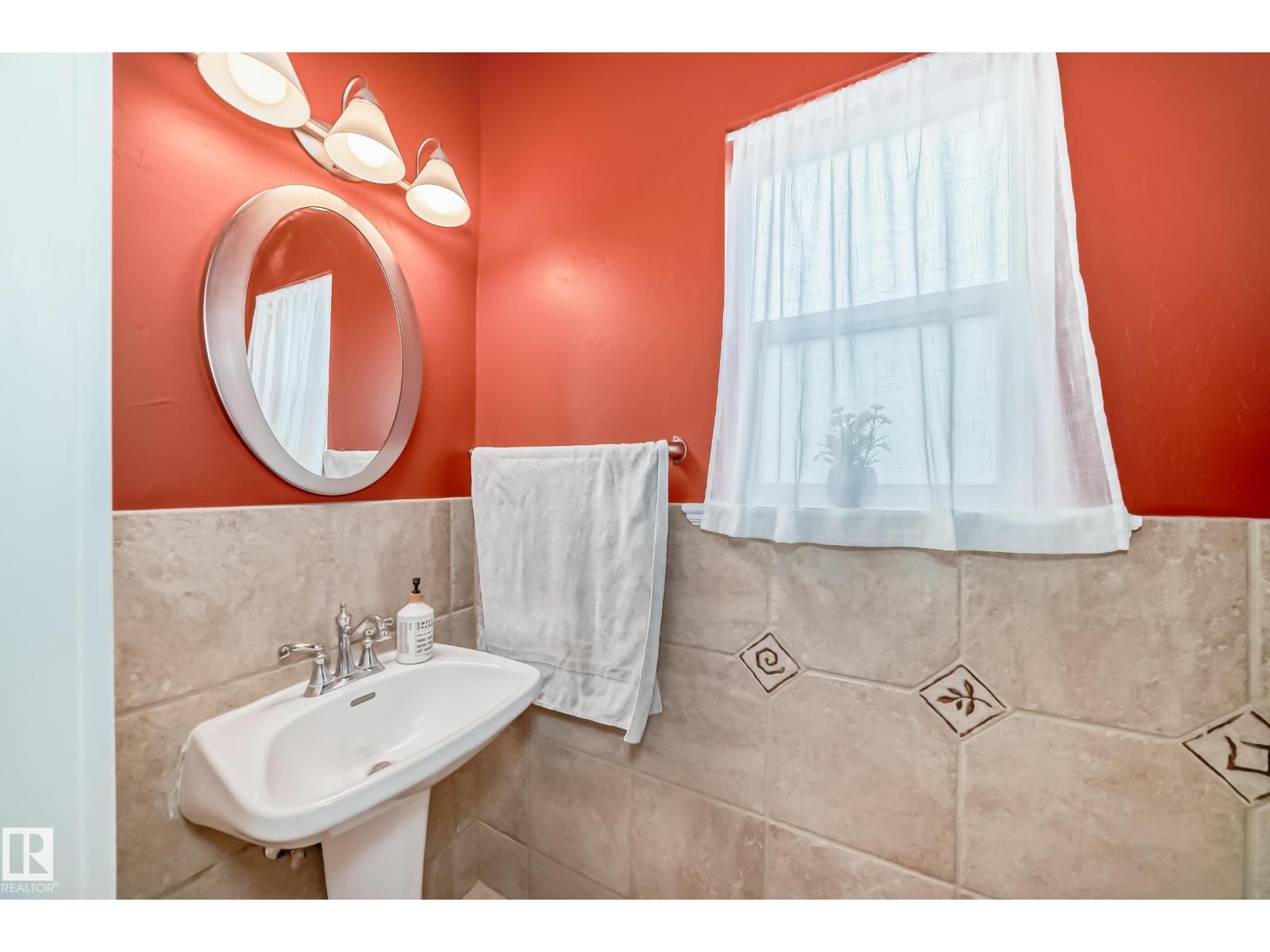 #16 200 ERIN RIDGE DR, St. Albert