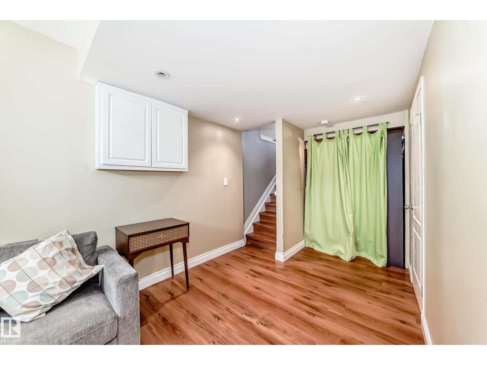 #16 200 ERIN RIDGE DR, St. Albert