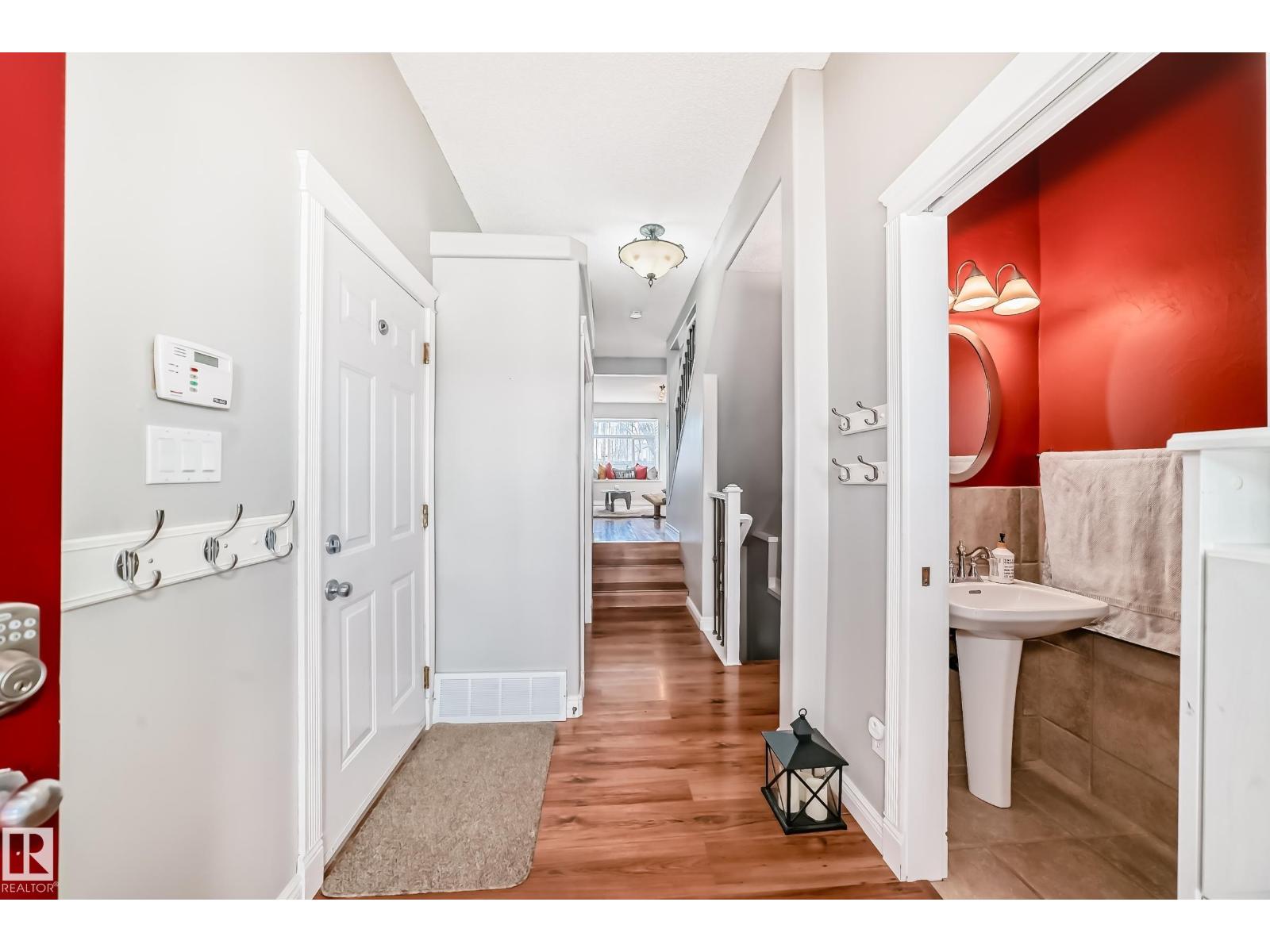 #16 200 ERIN RIDGE DR, St. Albert