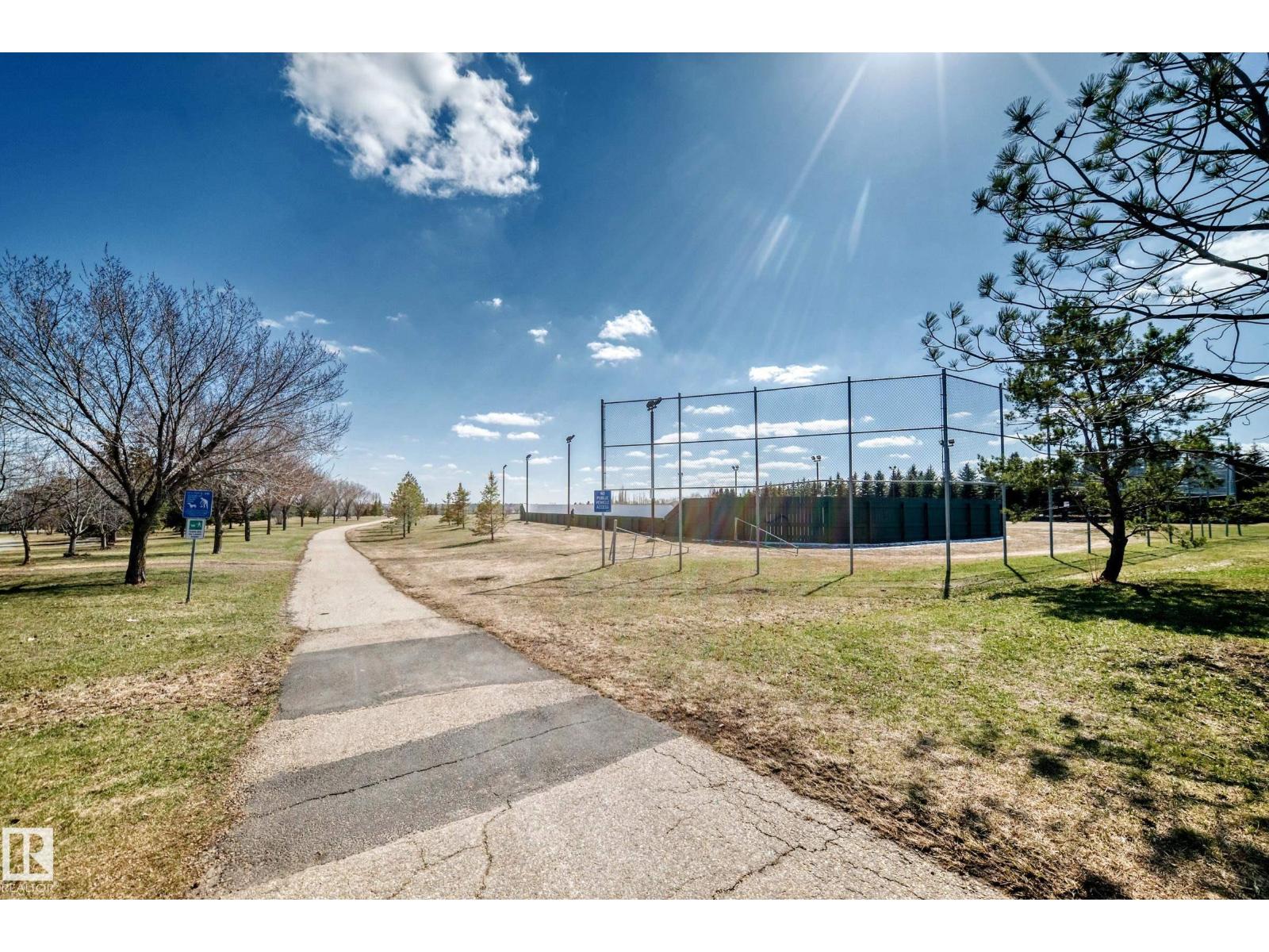 #16 200 ERIN RIDGE DR, St. Albert