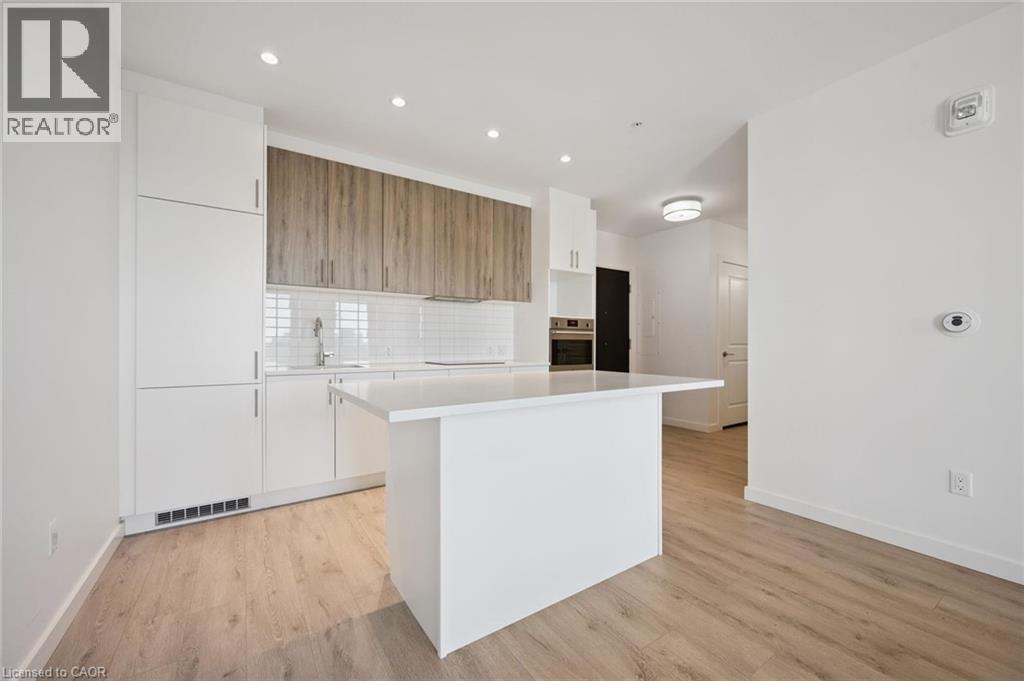 181 KING Street S Unit# 1607, Waterloo, Ontario, N2J0E7 — Photo 11