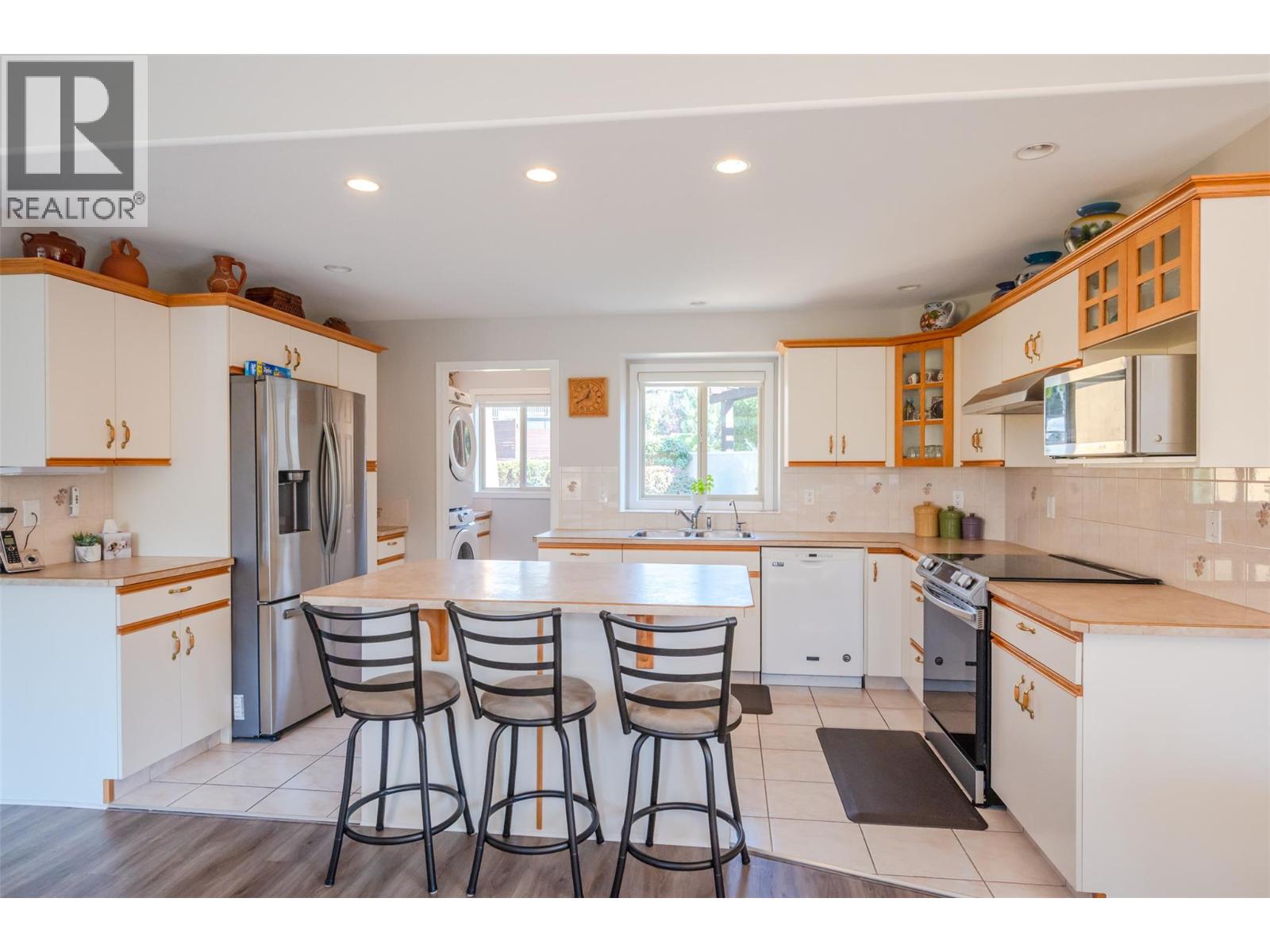 3604 LOBELIA Drive, Osoyoos