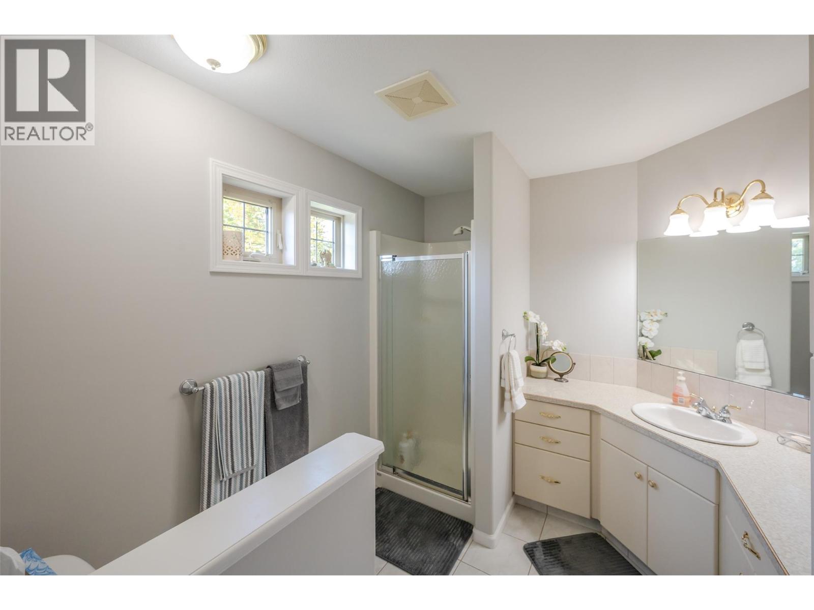 3604 LOBELIA Drive, Osoyoos