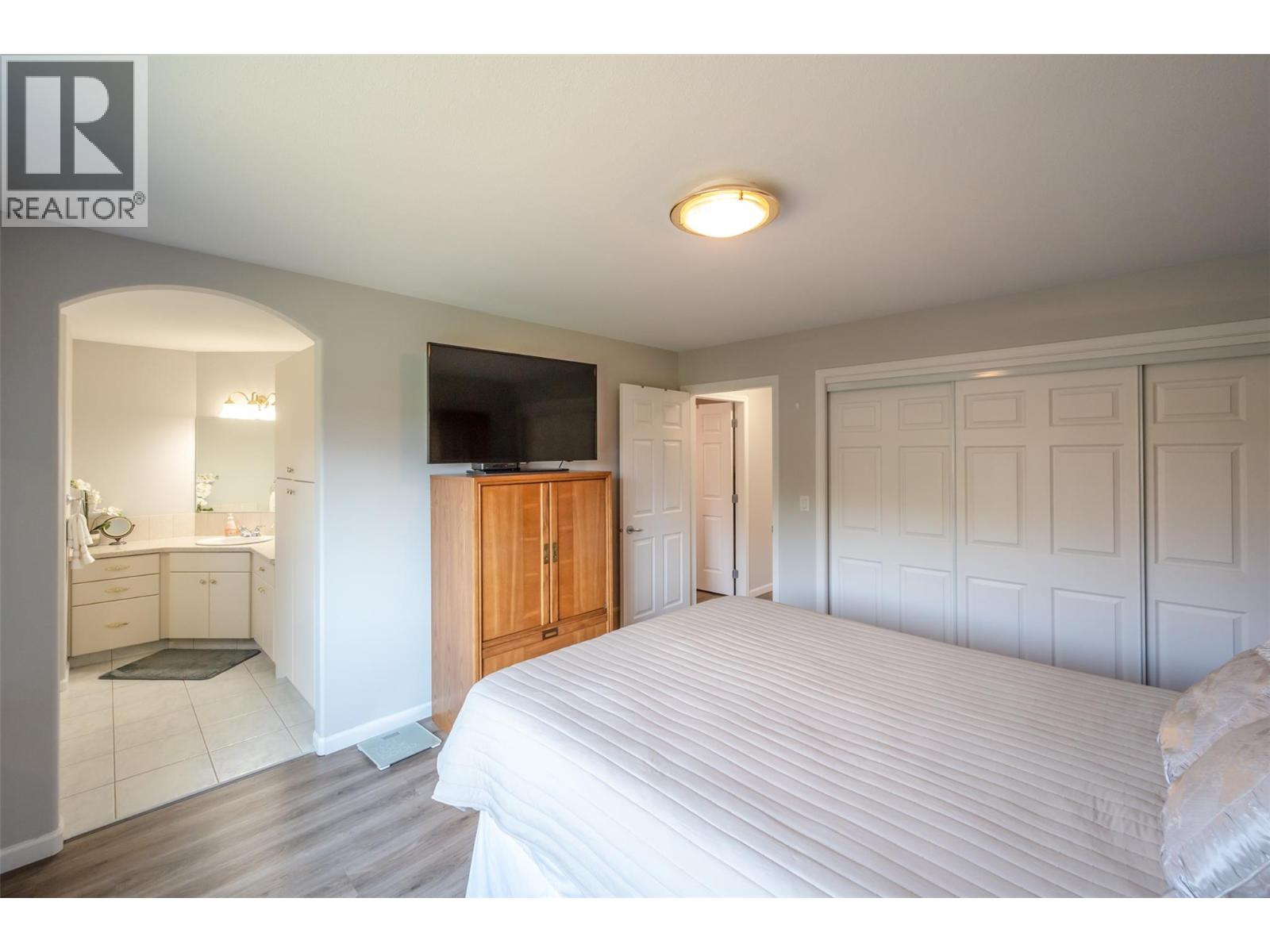 3604 LOBELIA Drive, Osoyoos