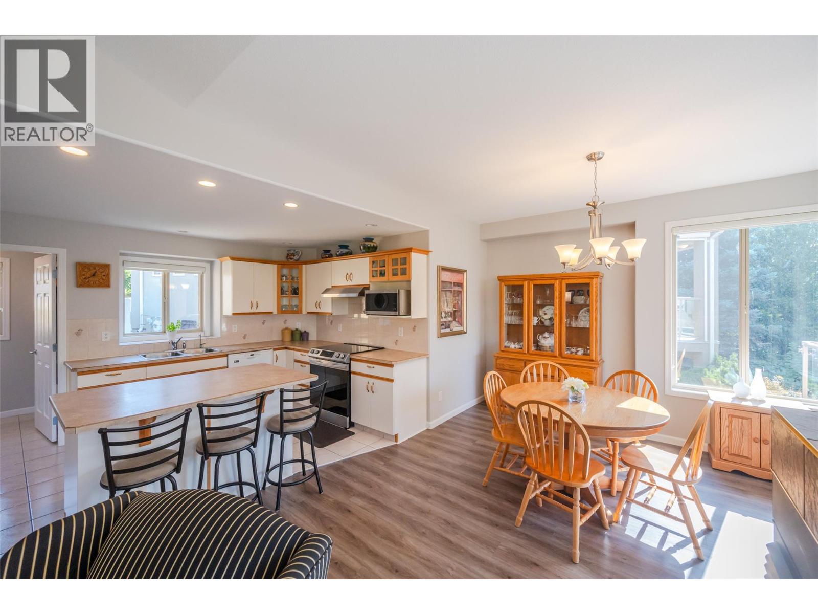 3604 LOBELIA Drive, Osoyoos