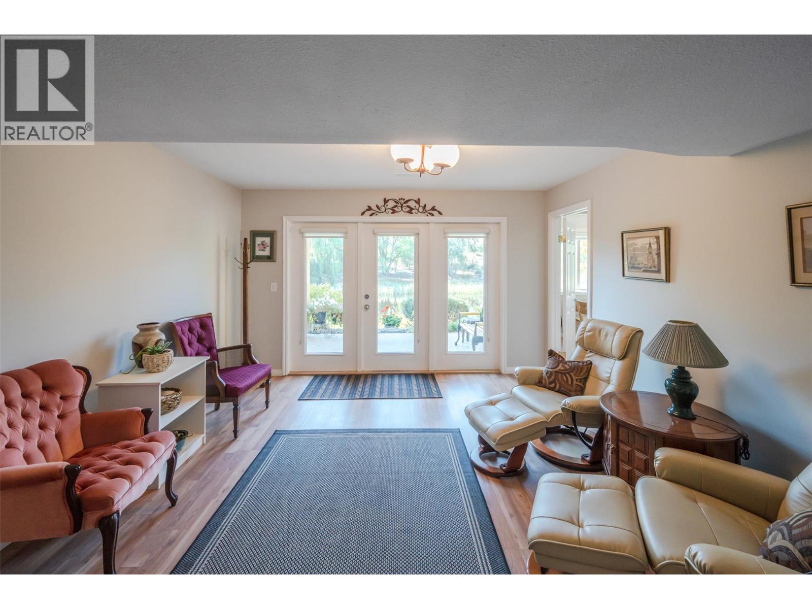 3604 LOBELIA Drive, Osoyoos