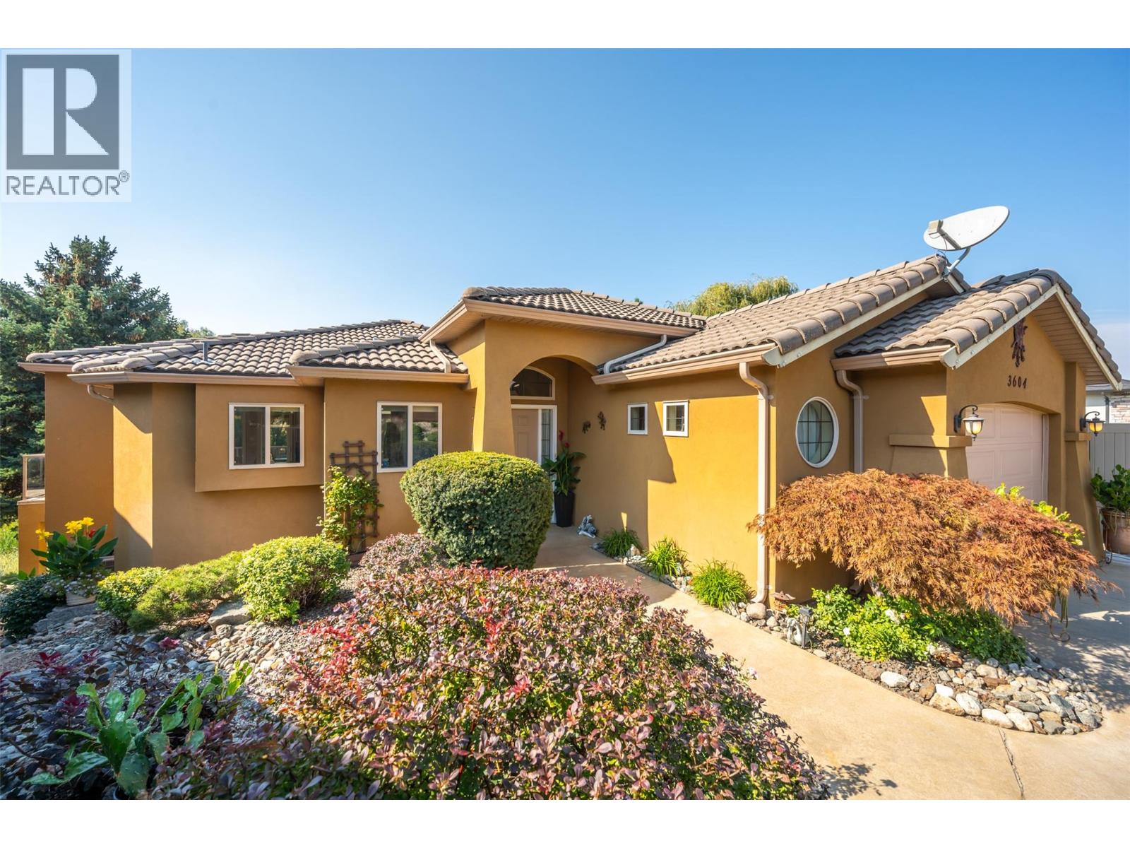 3604 LOBELIA Drive, Osoyoos