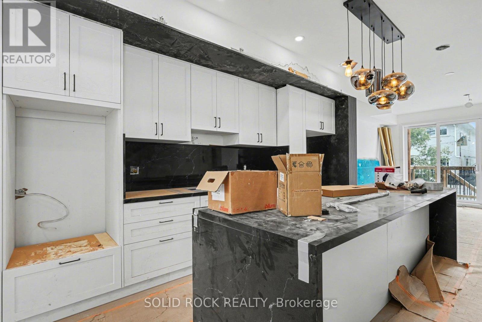 838 ALPINE AVENUE - 9