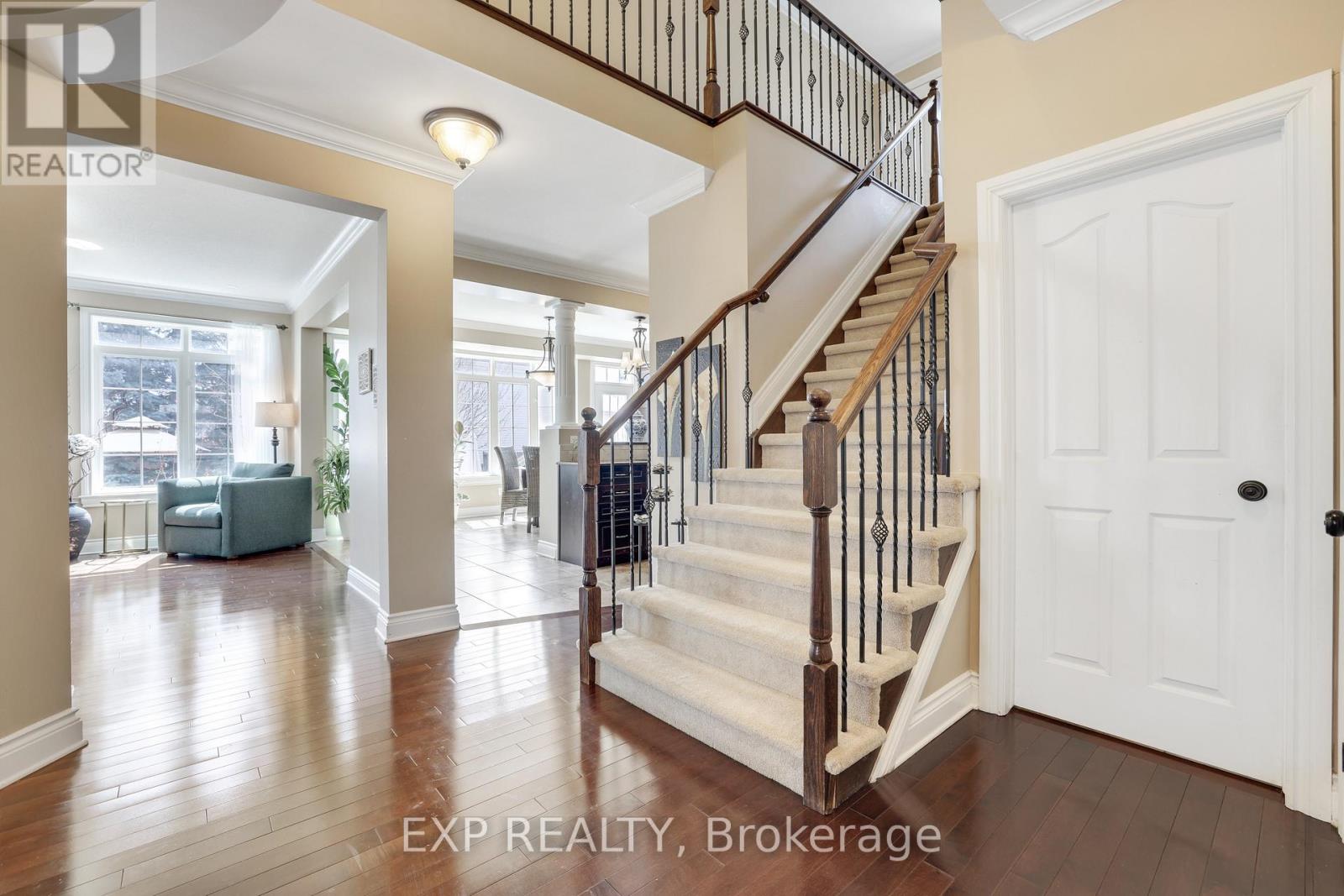 415 DUNDONALD DRIVE - 10
