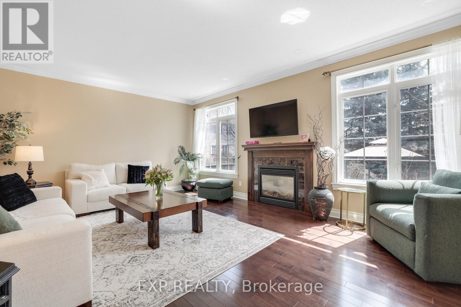 415 DUNDONALD DRIVE - 20