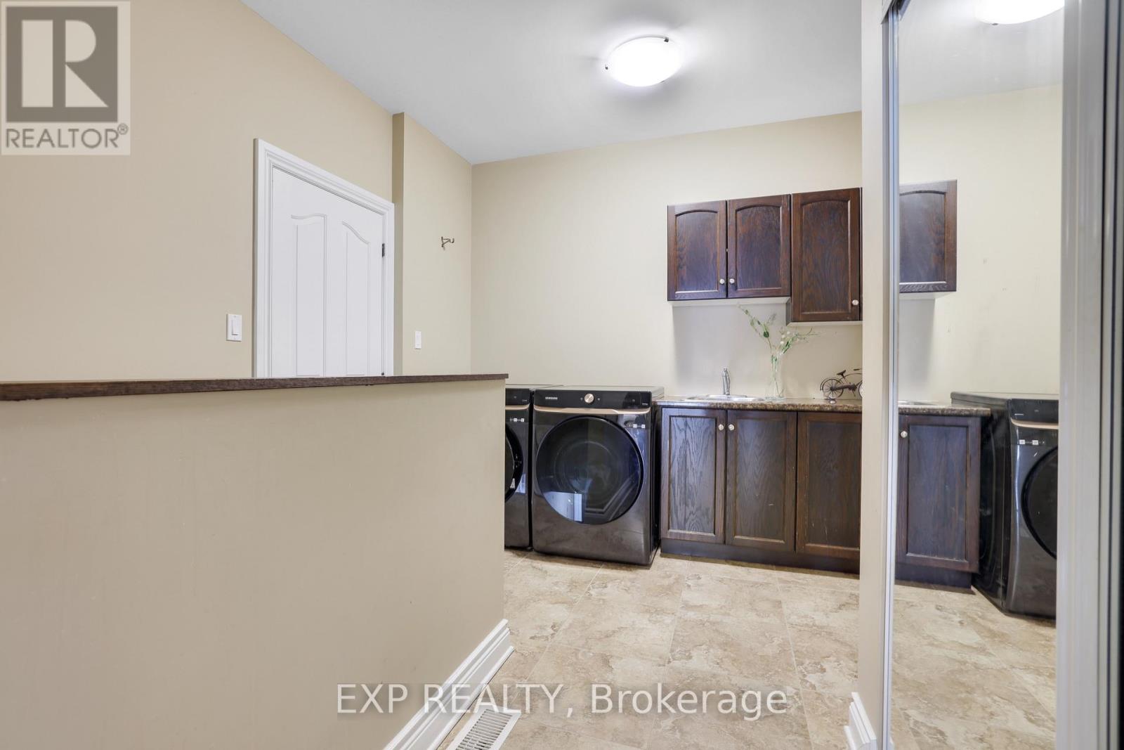 415 DUNDONALD DRIVE - 22