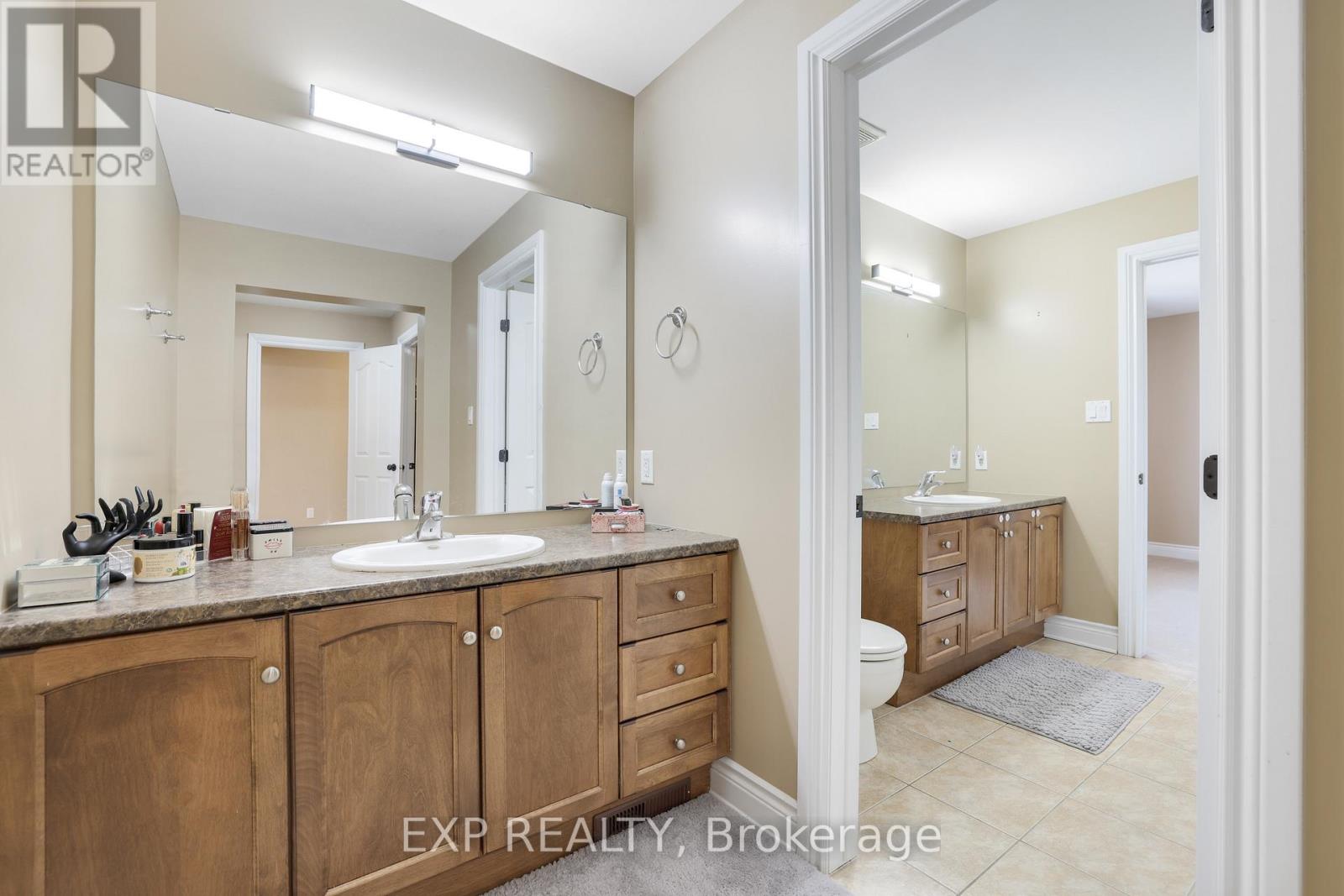 415 DUNDONALD DRIVE - 31