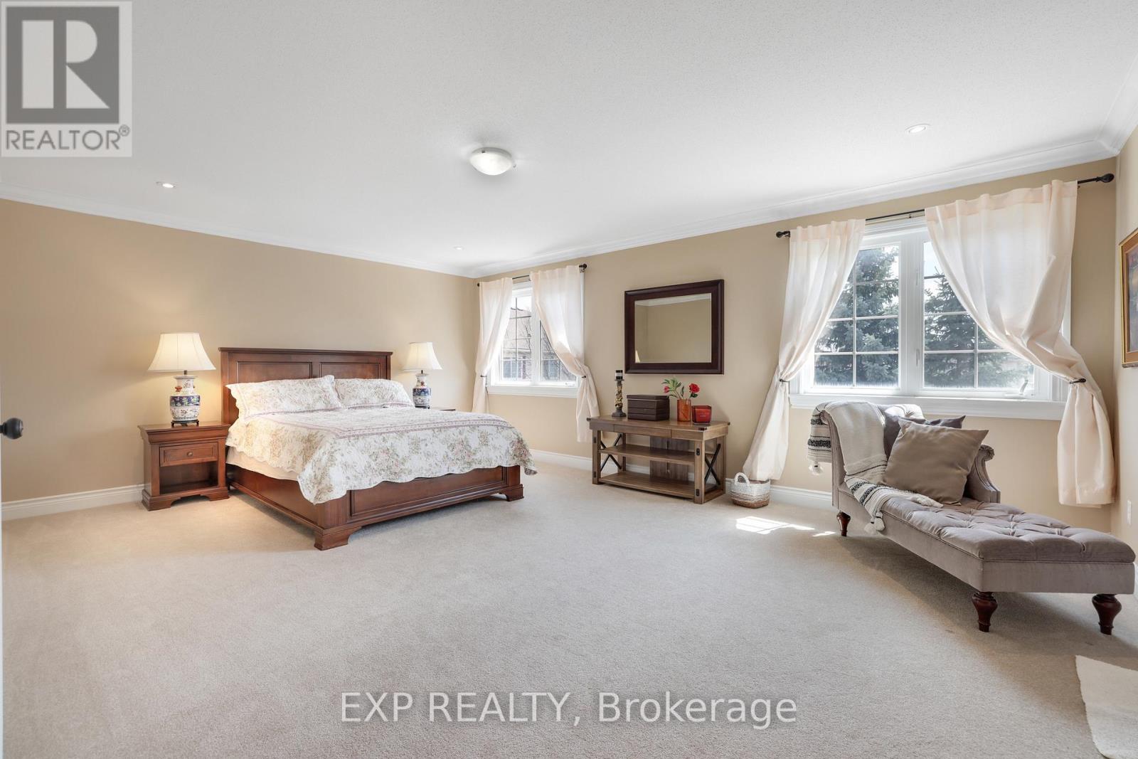 415 DUNDONALD DRIVE - 34