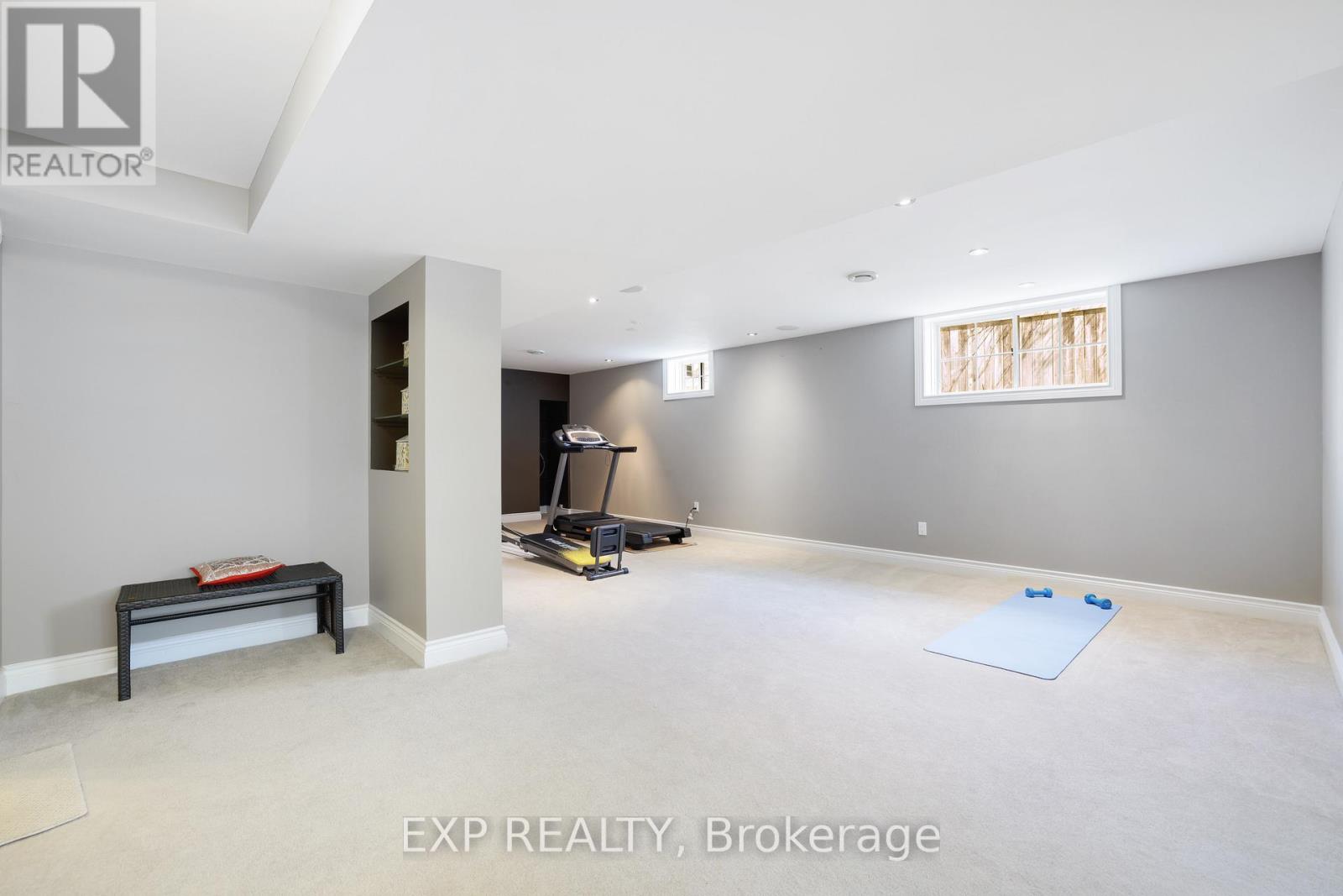 415 DUNDONALD DRIVE - 38