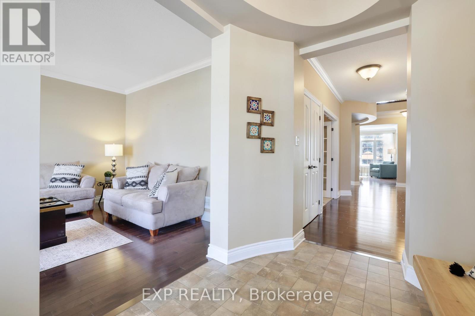 415 DUNDONALD DRIVE - 4