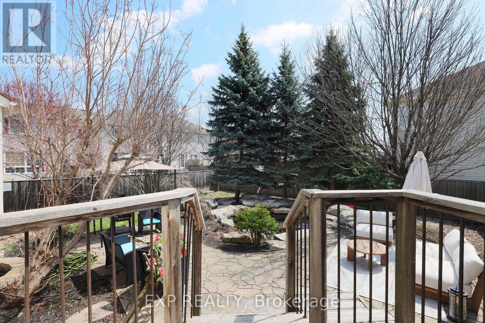 415 DUNDONALD DRIVE - 43