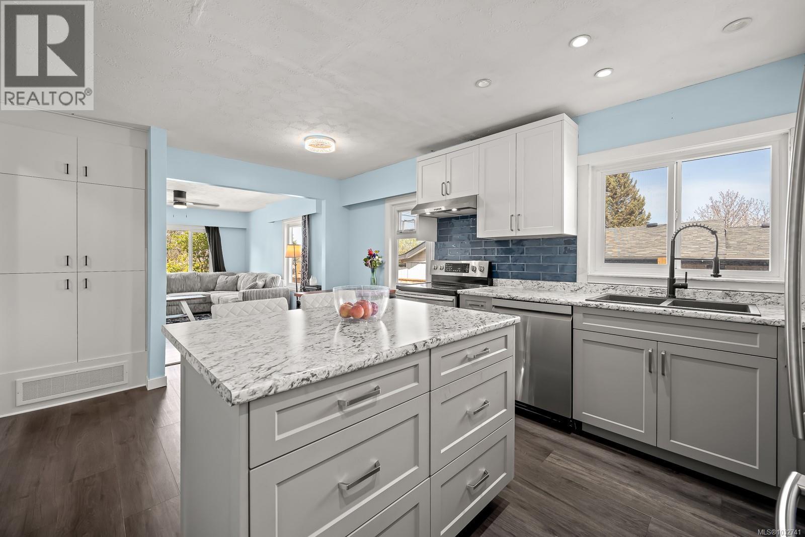 961 Greenwood St - 15