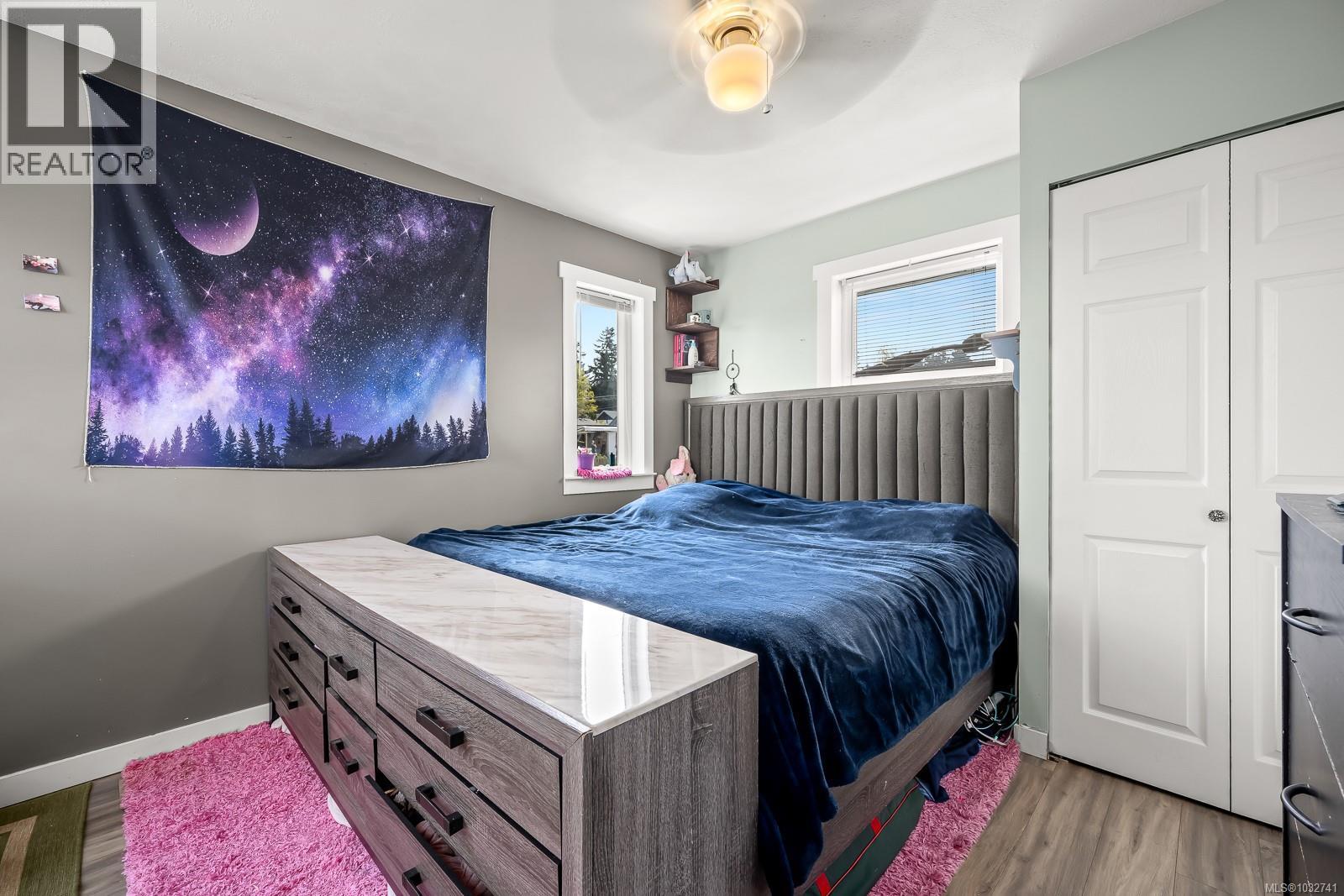 961 Greenwood St - 7