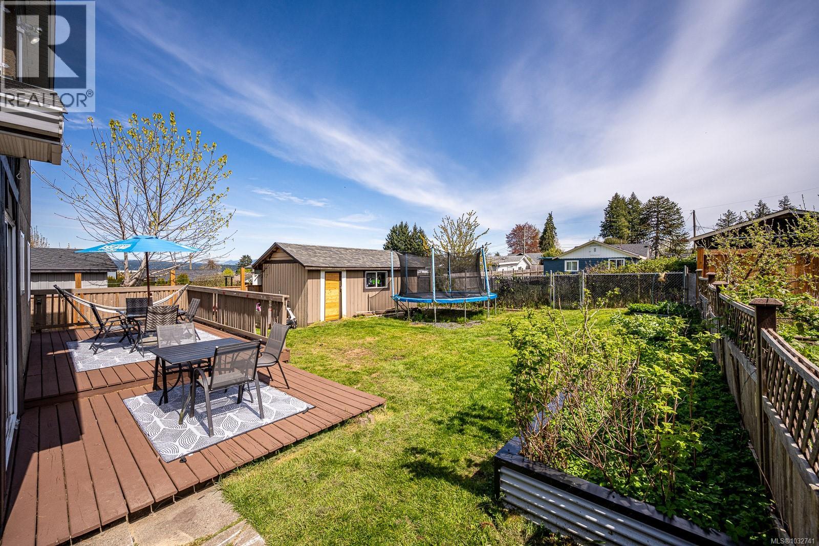 961 Greenwood St - 8