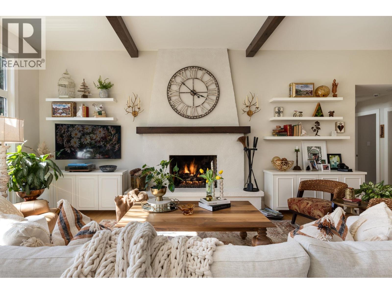 3665 RUTHERFORD CRESCENT, North Vancouver