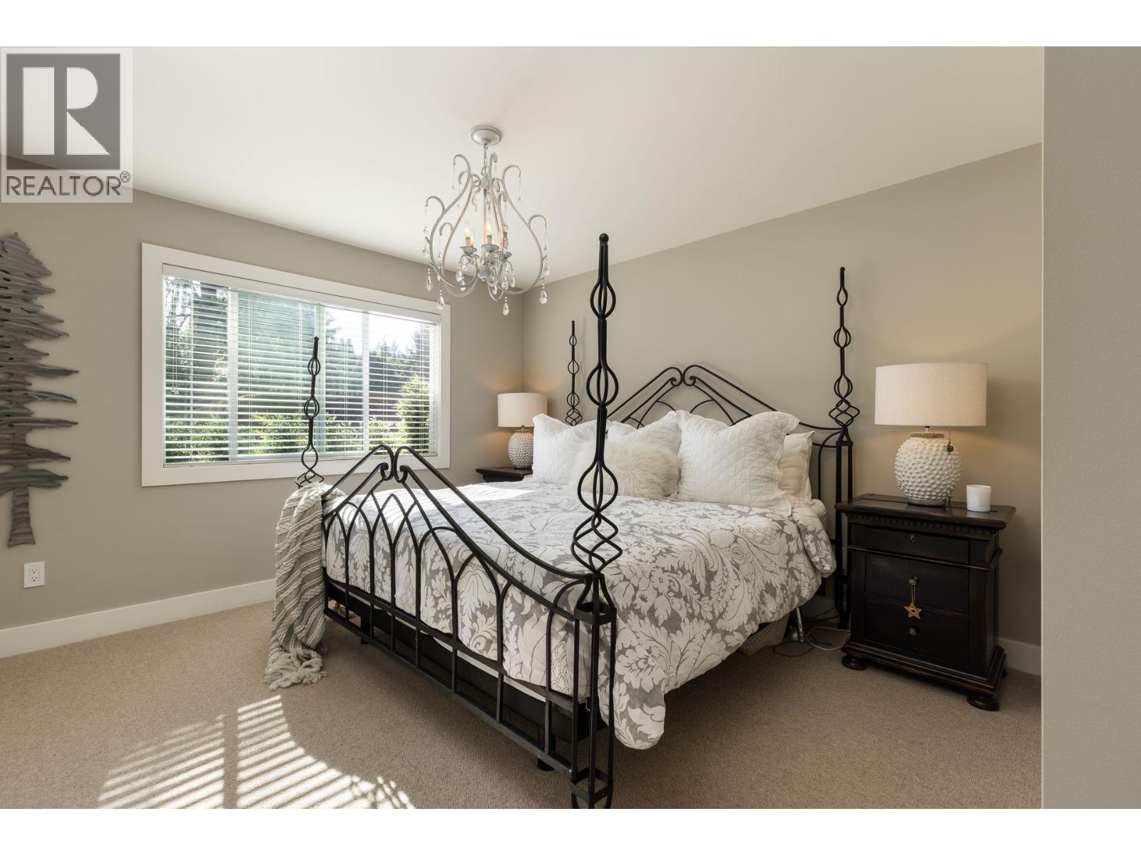 3665 RUTHERFORD CRESCENT, North Vancouver