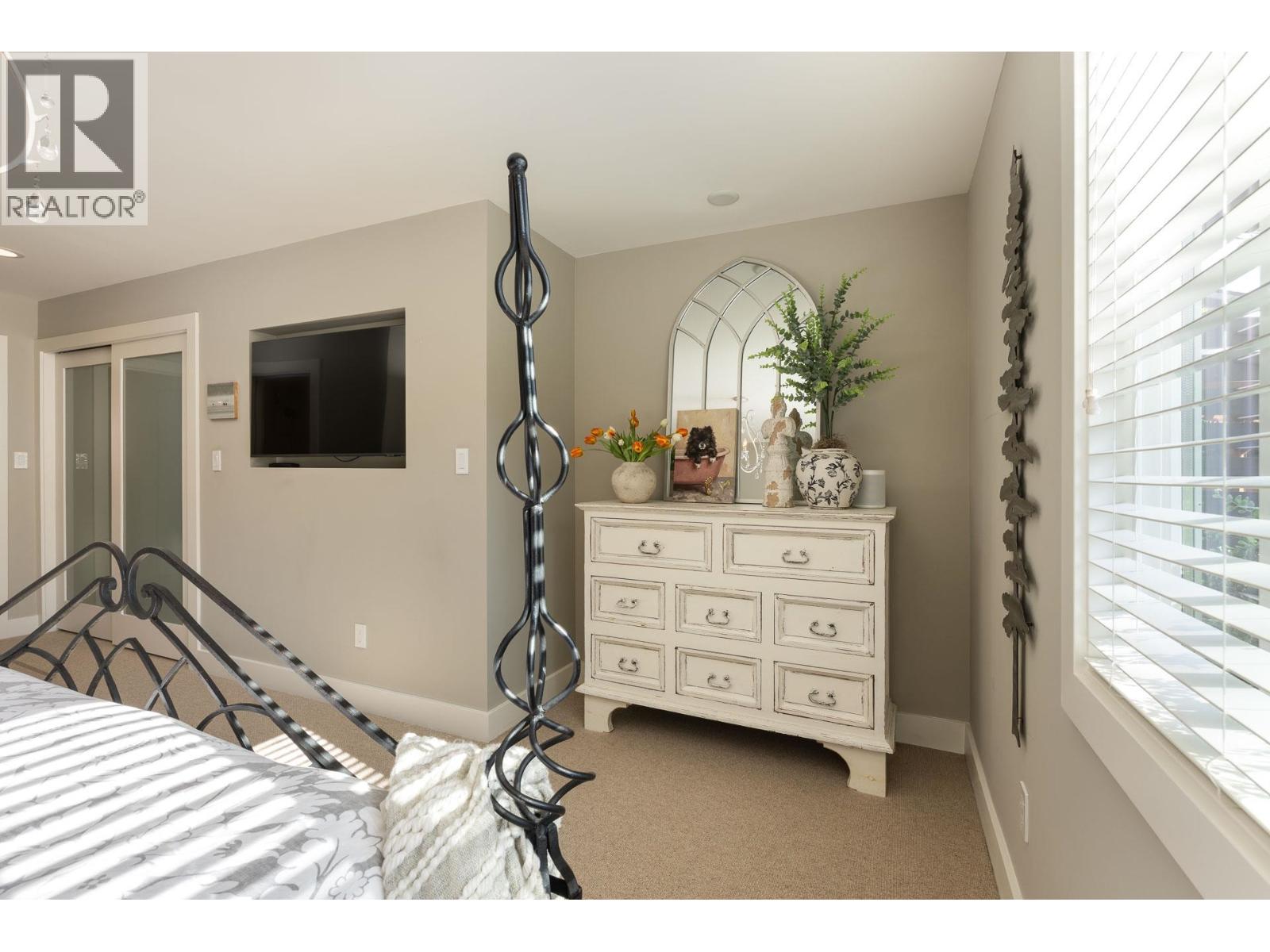 3665 RUTHERFORD CRESCENT, North Vancouver