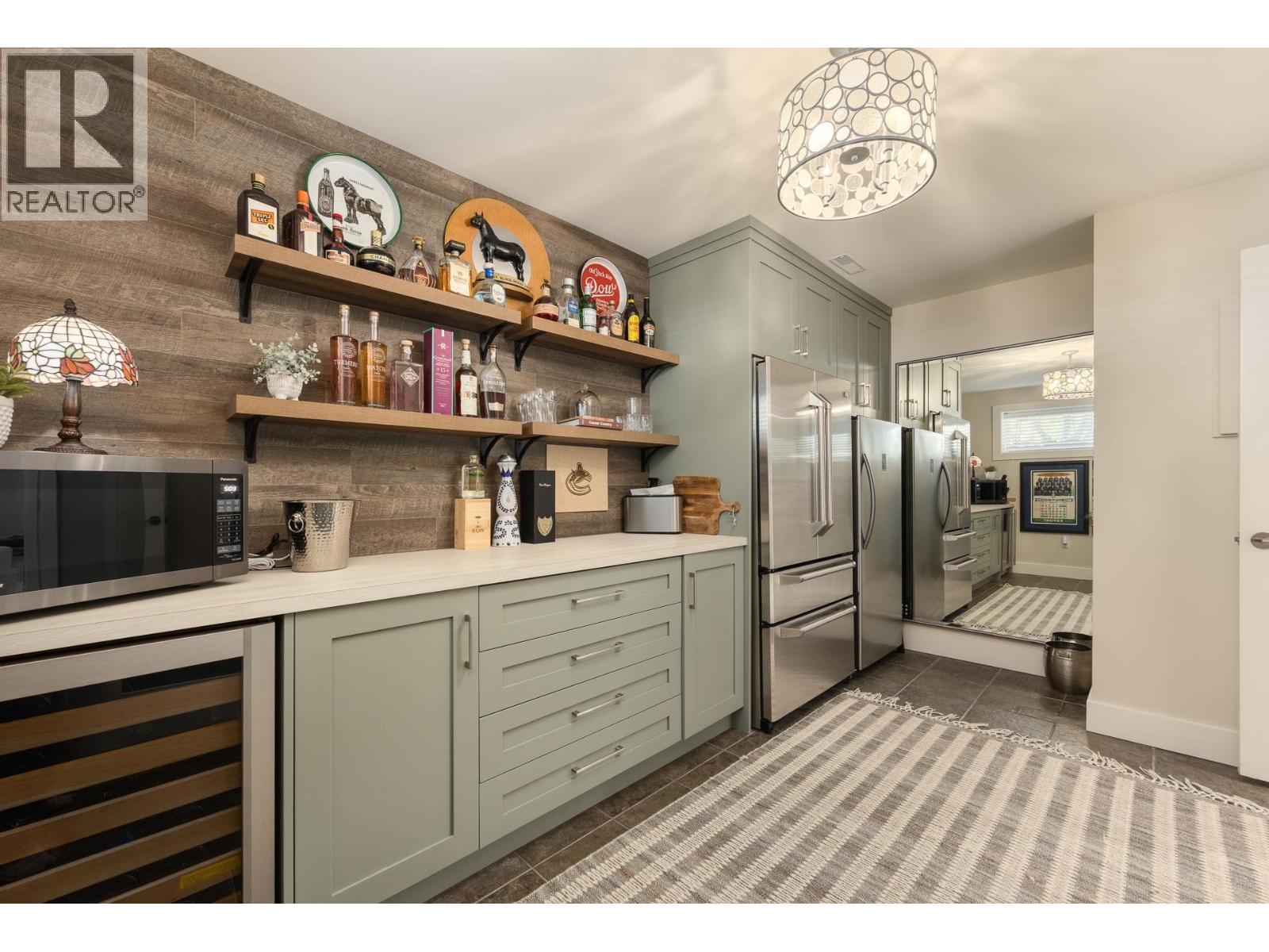 3665 RUTHERFORD CRESCENT, North Vancouver