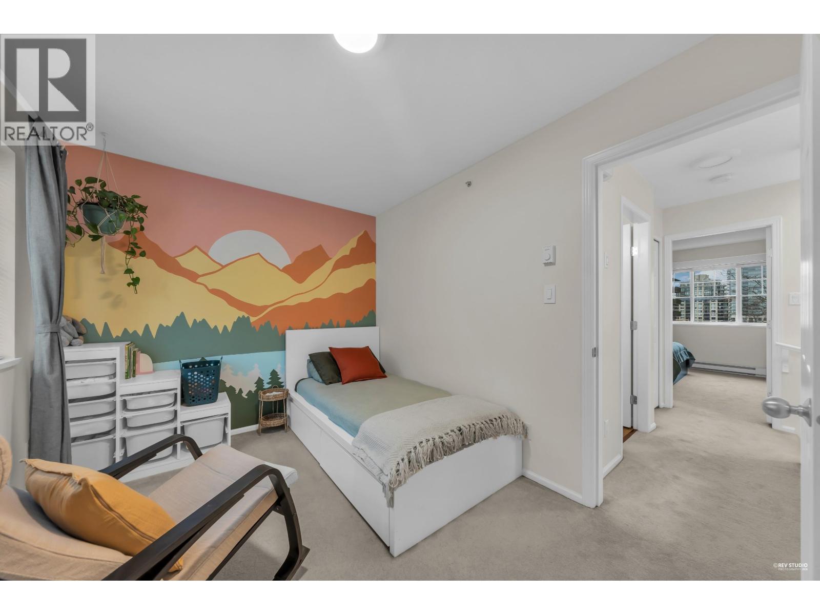19 123 SEVENTH STREET, New Westminster