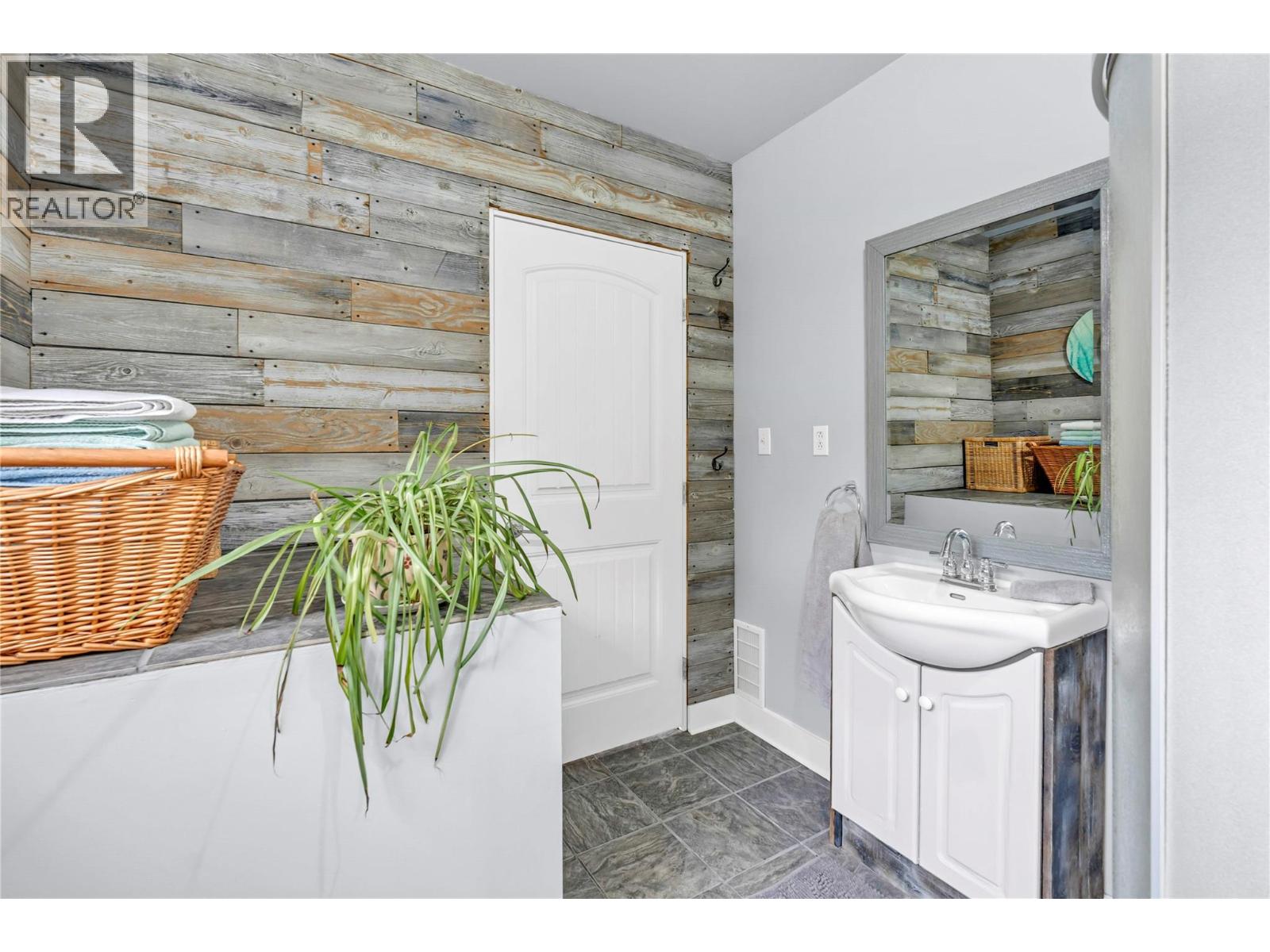 494 Young Street, Penticton