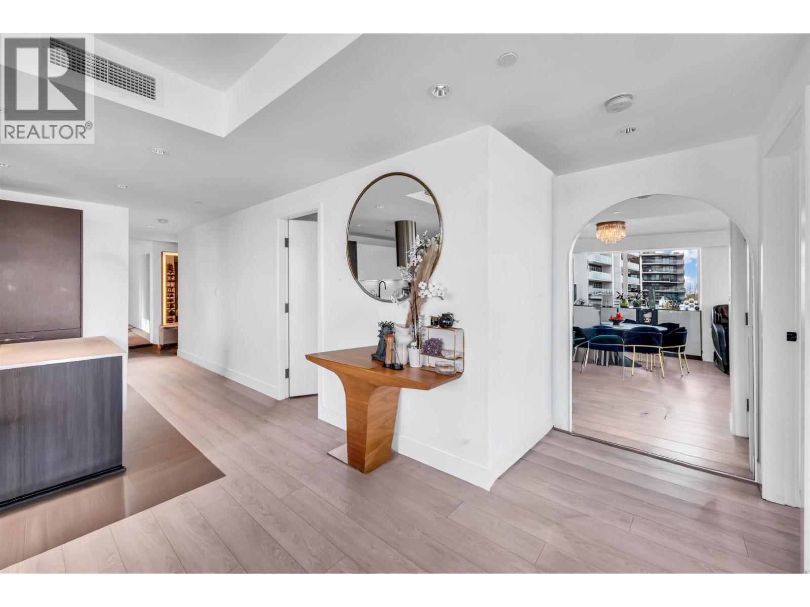 #302-6633 PEARSON Way, Richmond