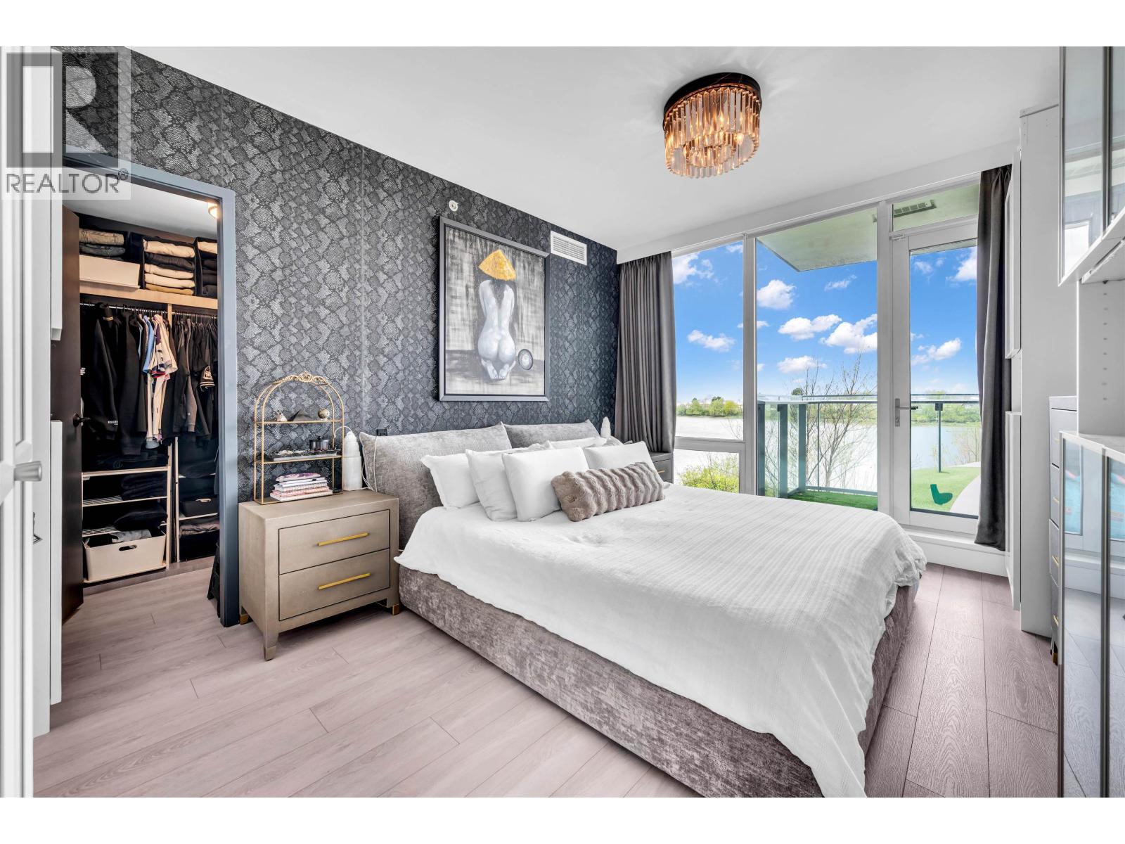 #302-6633 PEARSON Way, Richmond