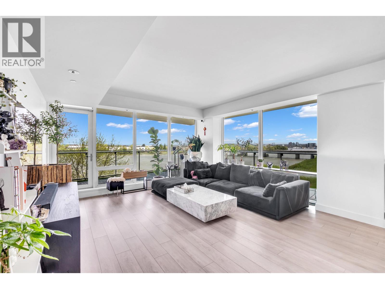 #302-6633 PEARSON Way, Richmond