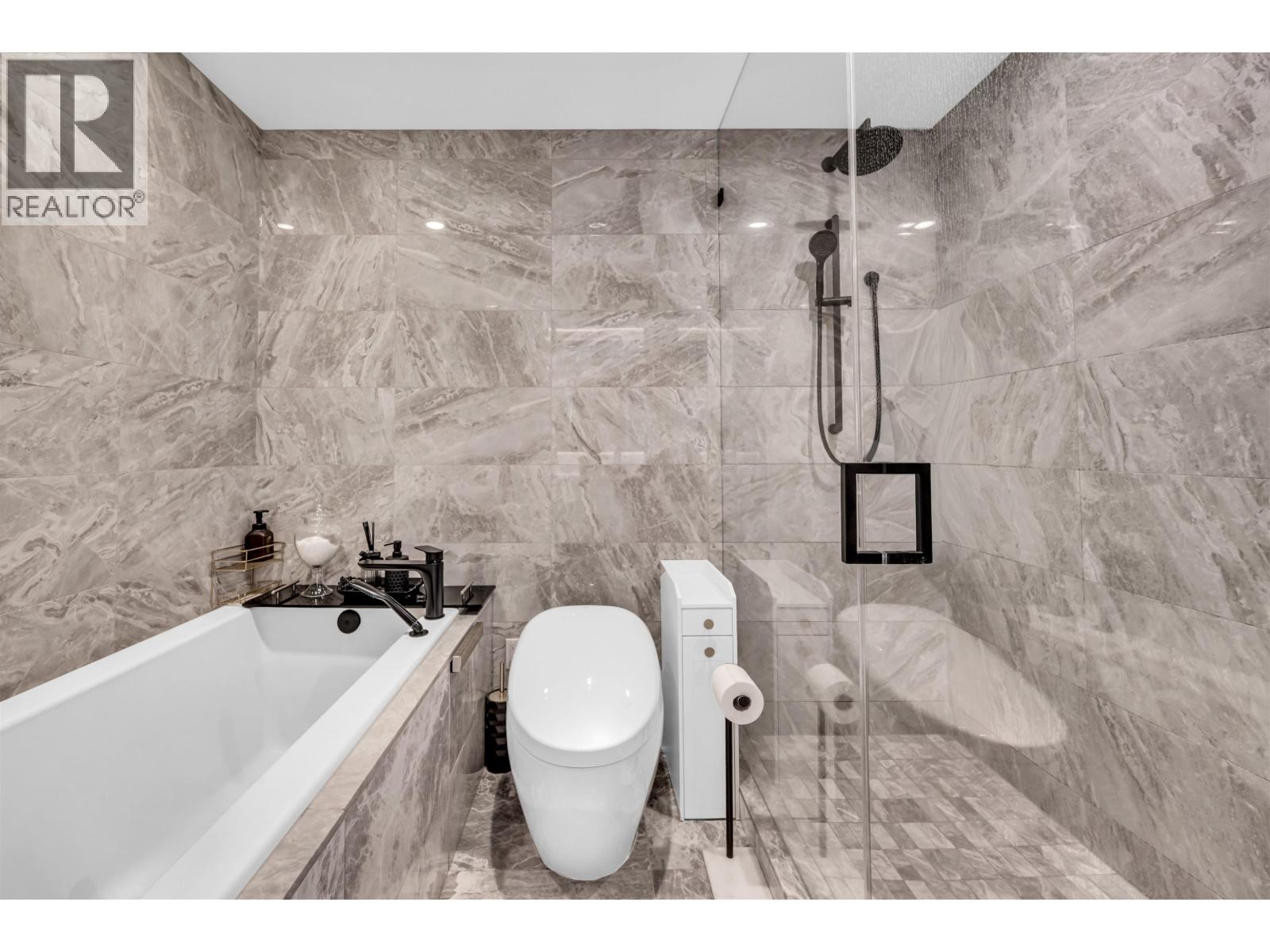 #302-6633 PEARSON Way, Richmond