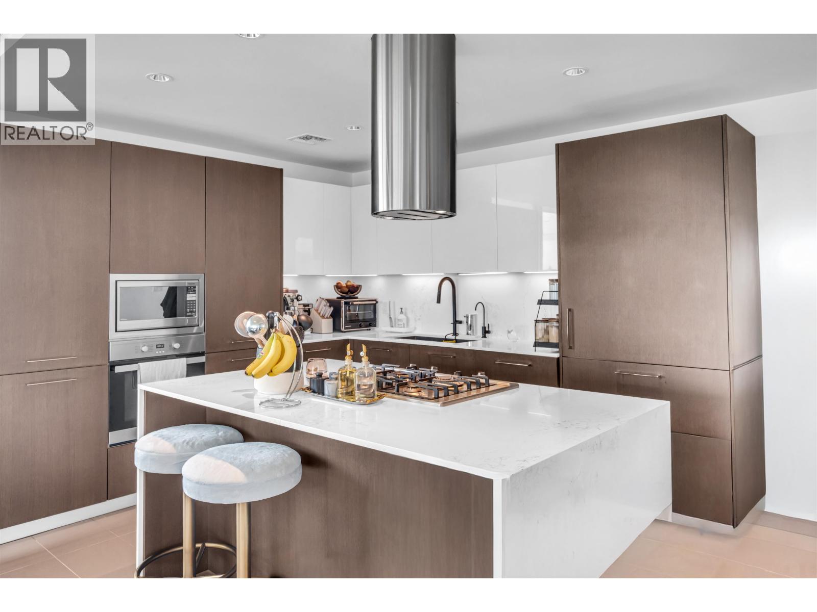 #302-6633 PEARSON Way, Richmond