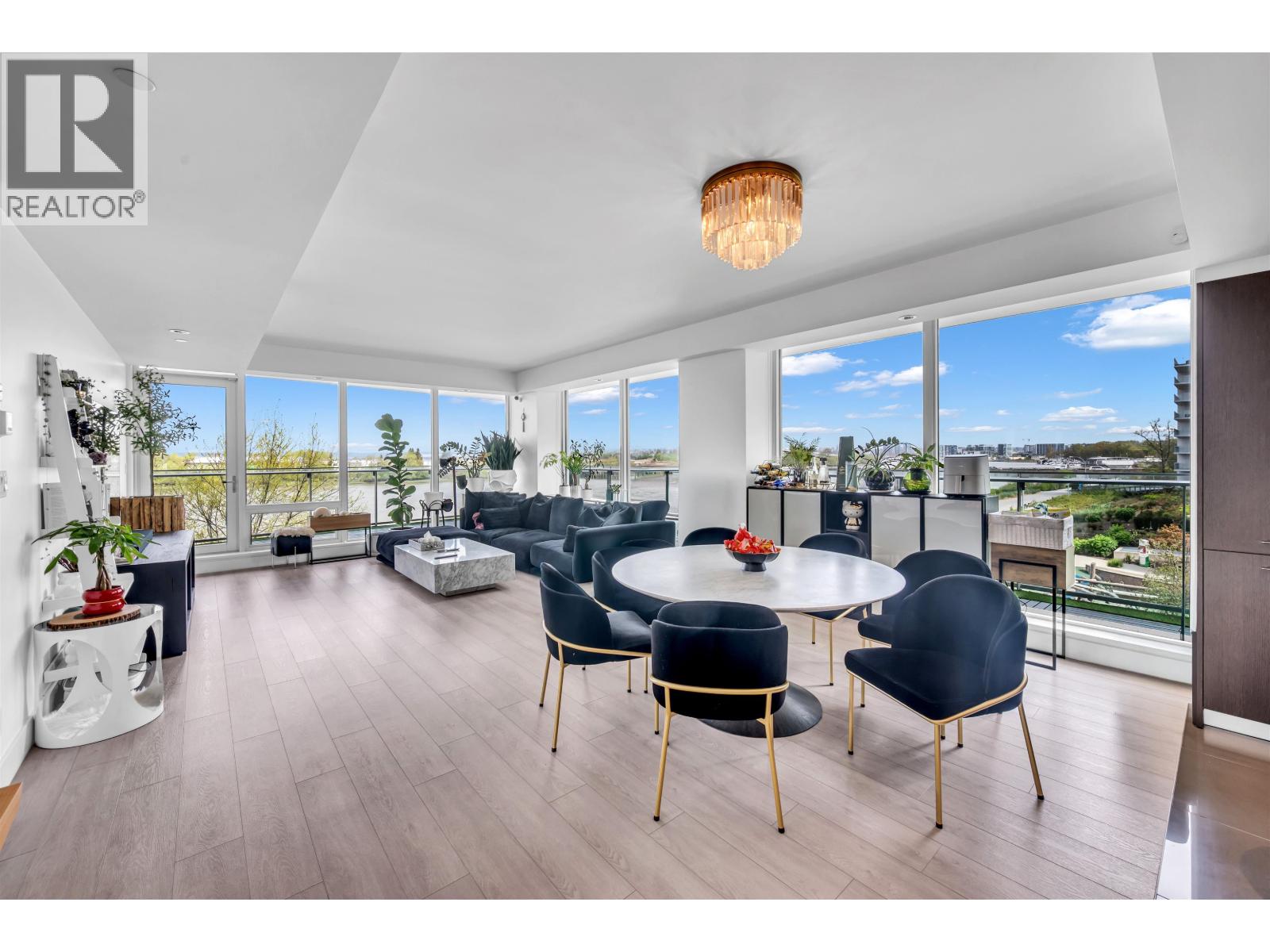 #302-6633 PEARSON Way, Richmond