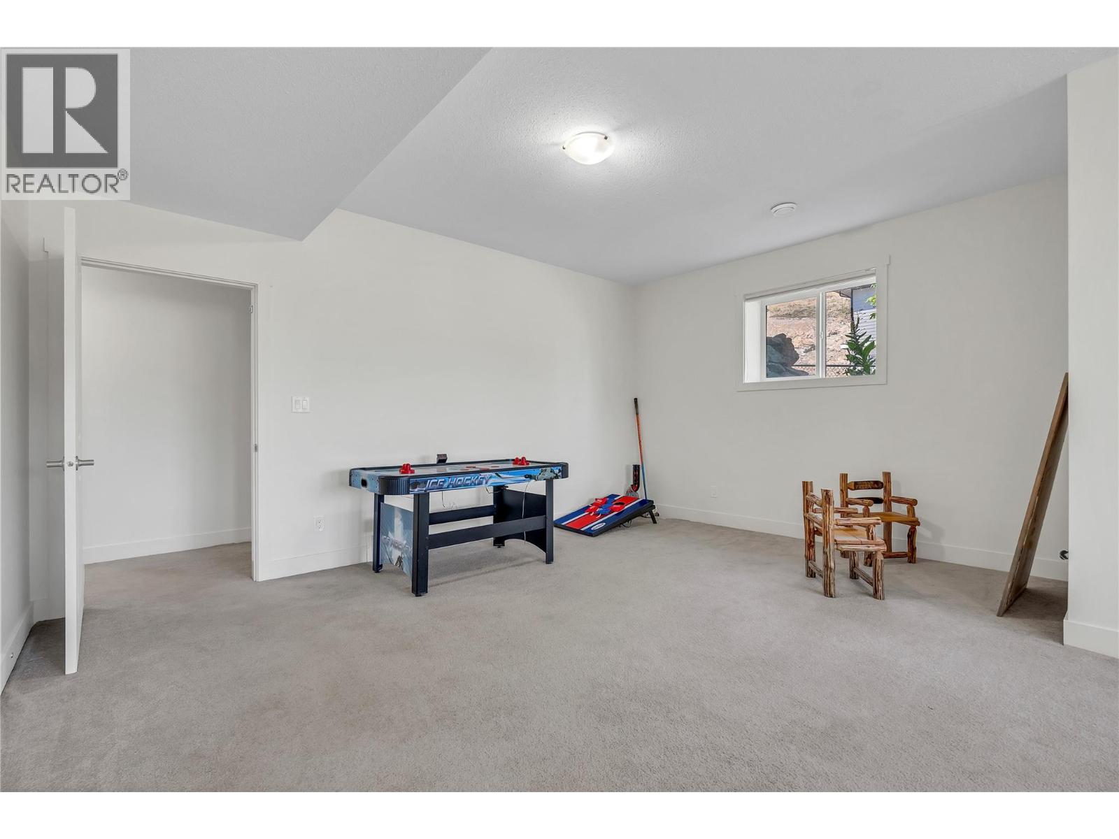 14395 Herron Road Unit# 101, Summerland