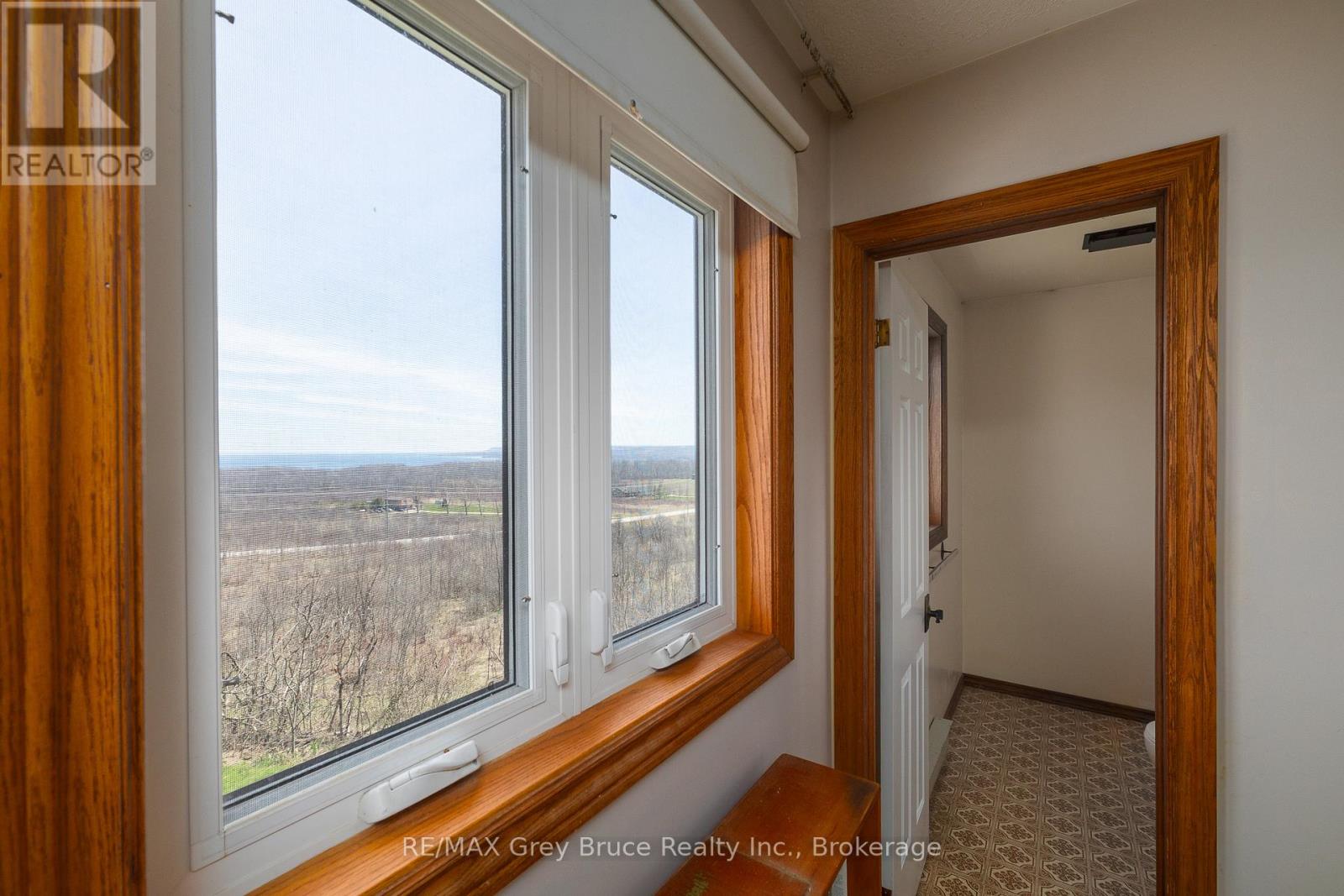 138558 GREY ROAD 112 N - 27