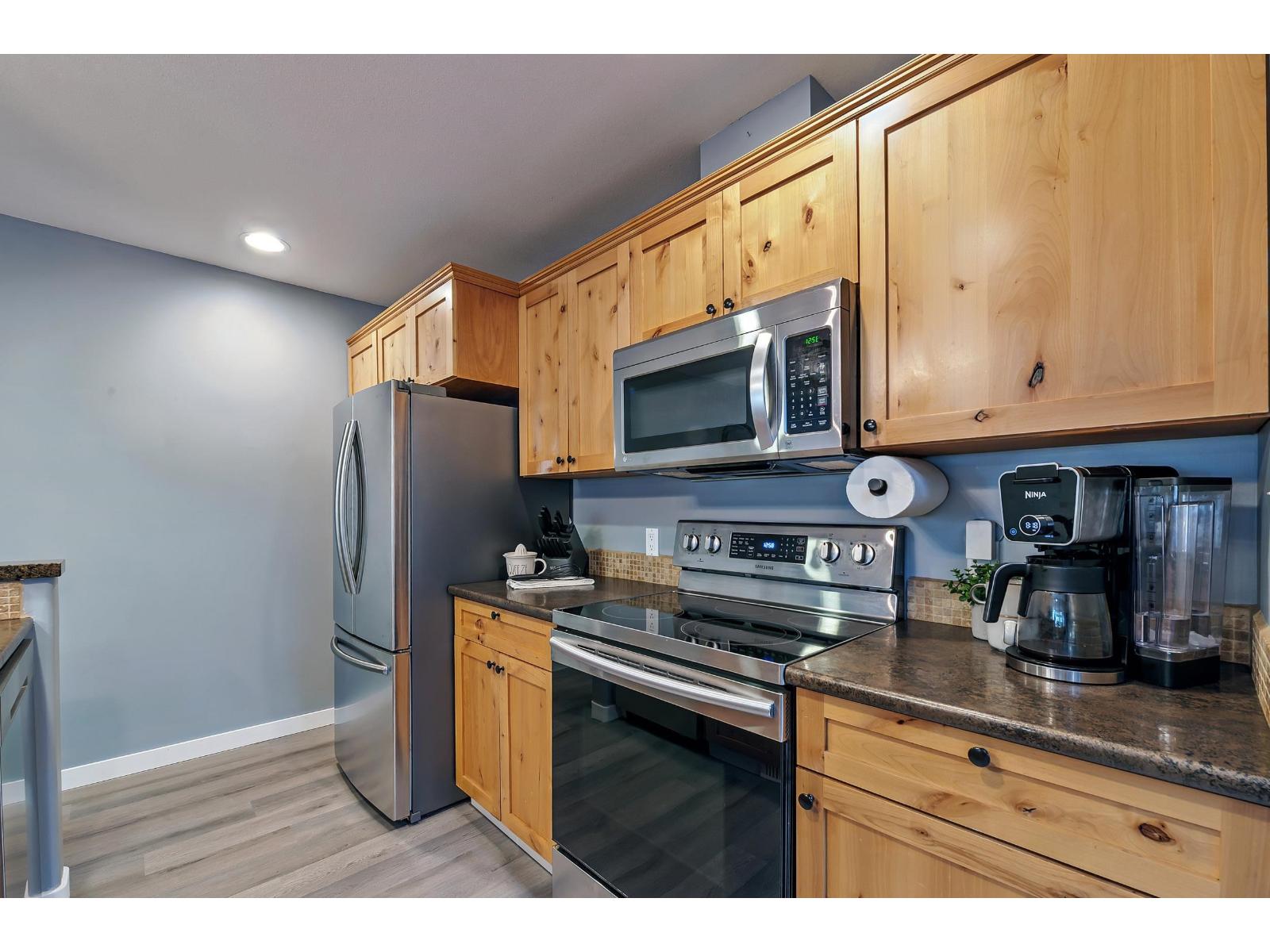 4 46277 CESSNA DRIVE, Chilliwack Proper South, Chilliwack