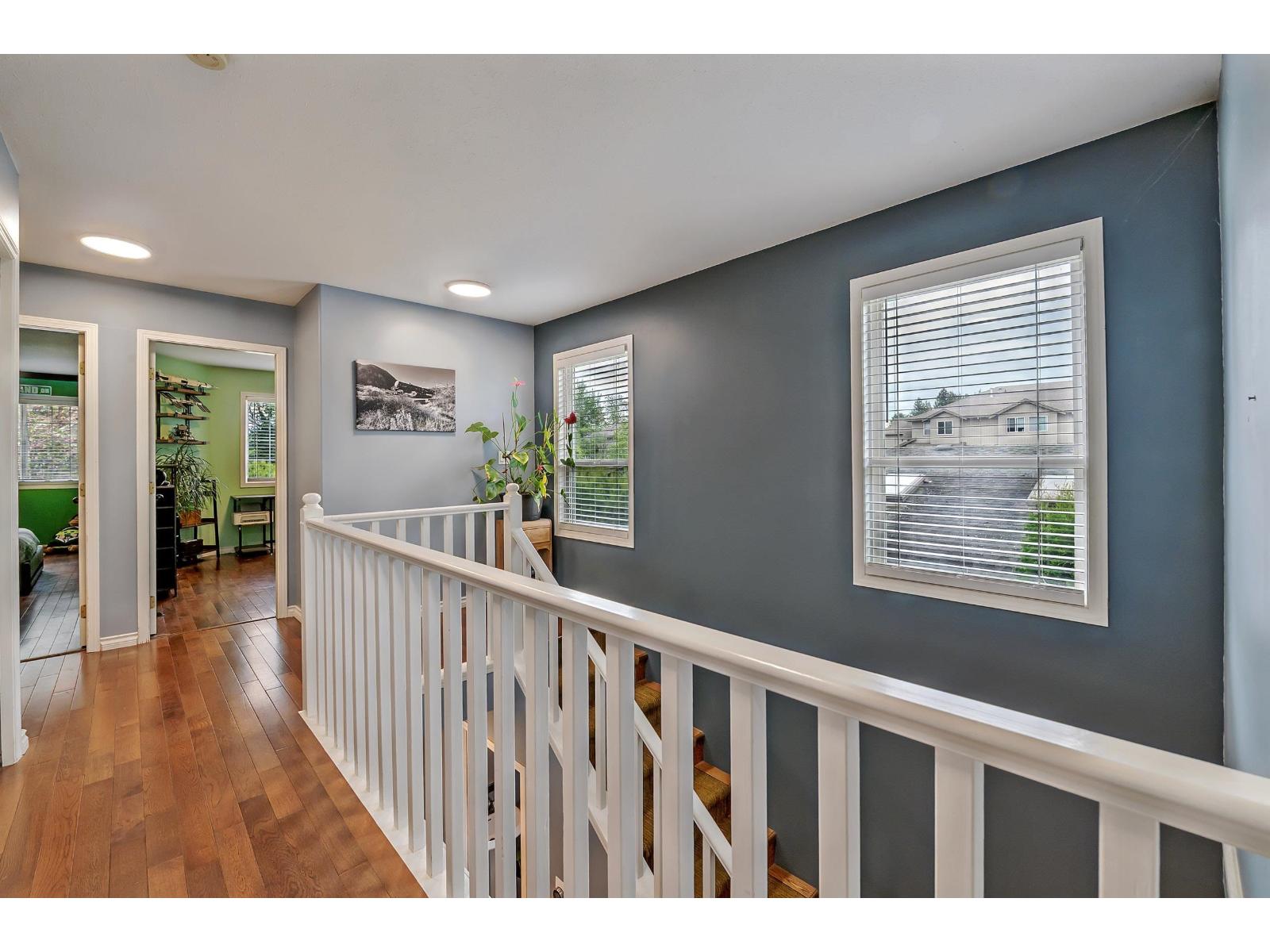 4 46277 CESSNA DRIVE, Chilliwack Proper South, Chilliwack