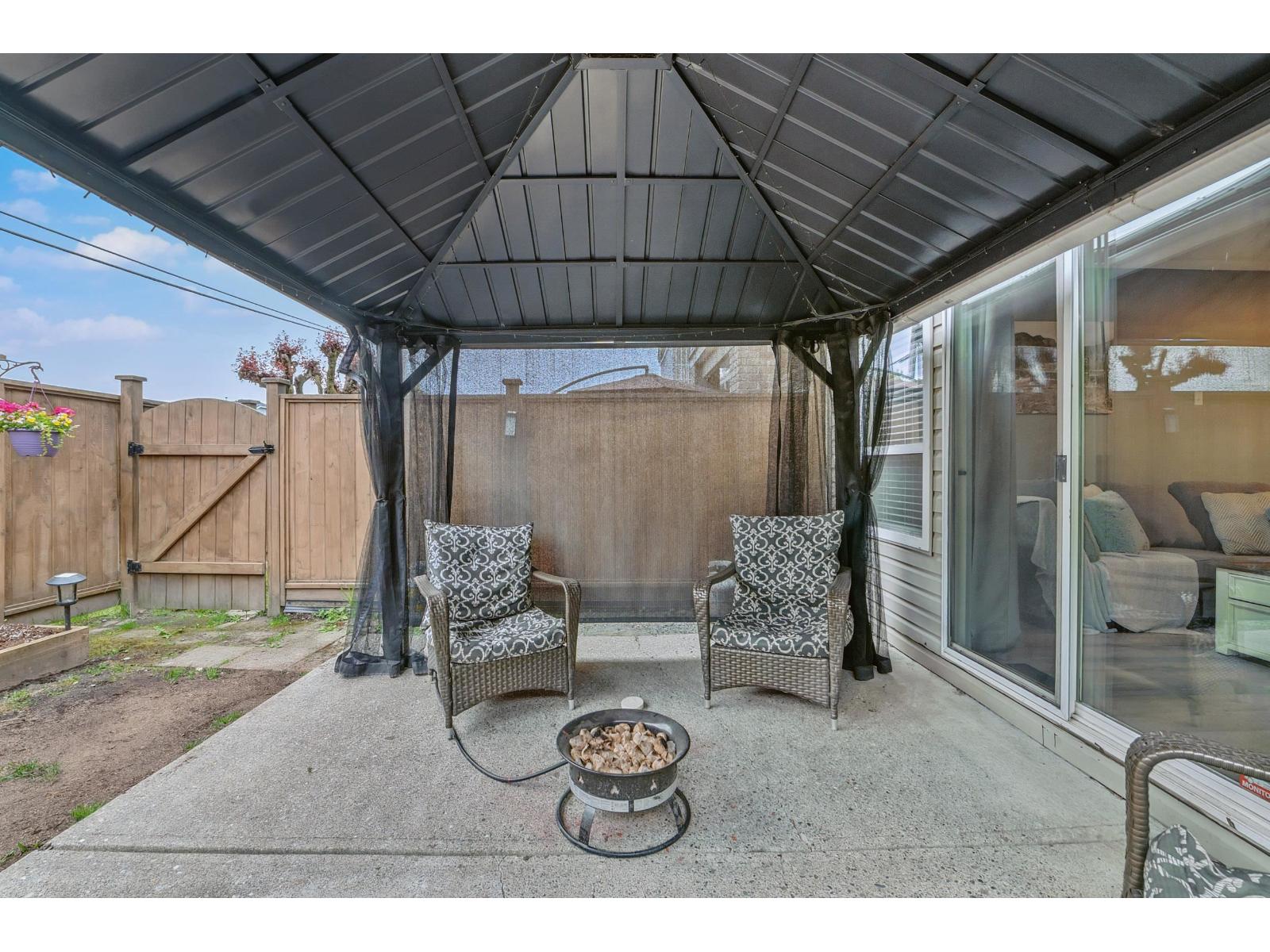 4 46277 CESSNA DRIVE, Chilliwack Proper South, Chilliwack