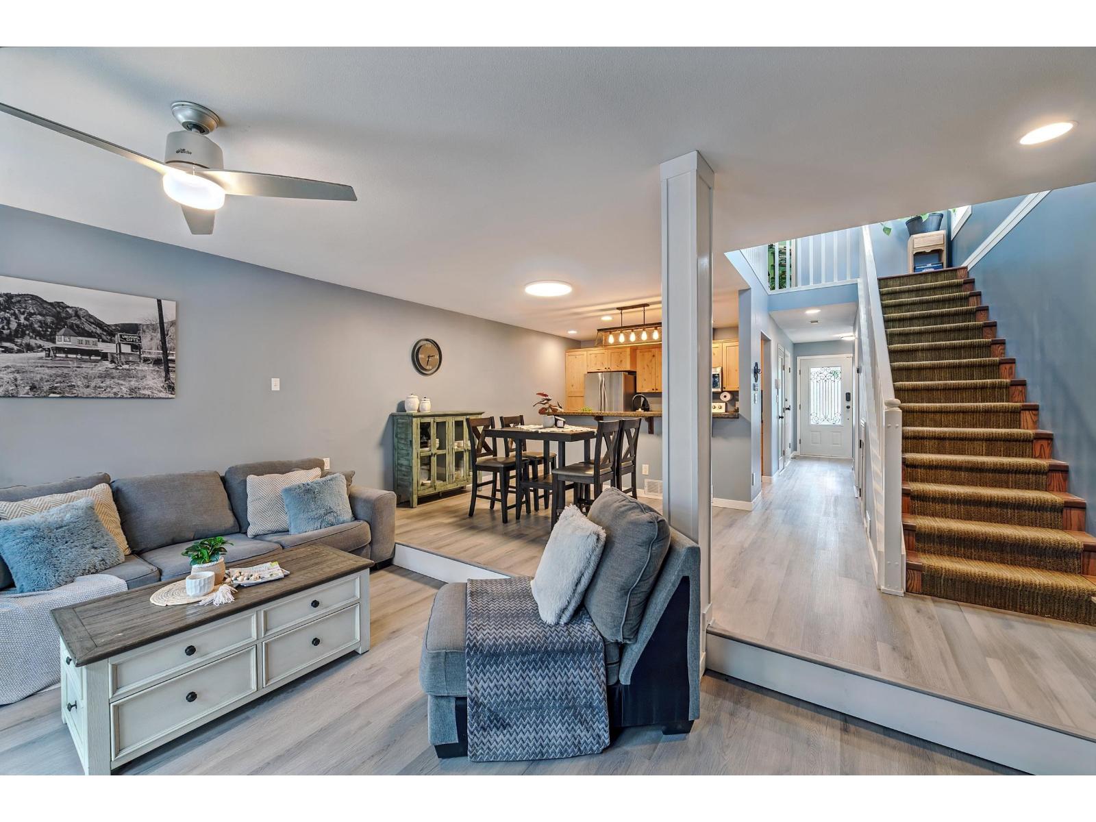 4 46277 CESSNA DRIVE, Chilliwack Proper South, Chilliwack