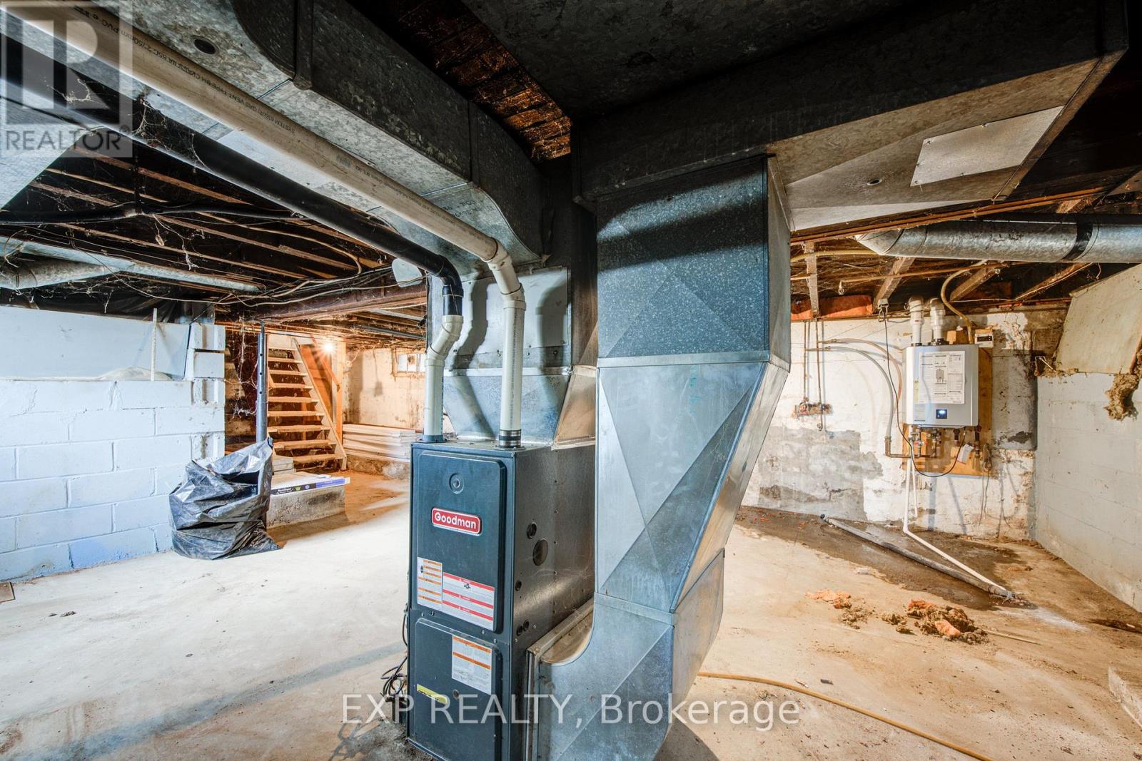 1 RATHGAR STREET - 34