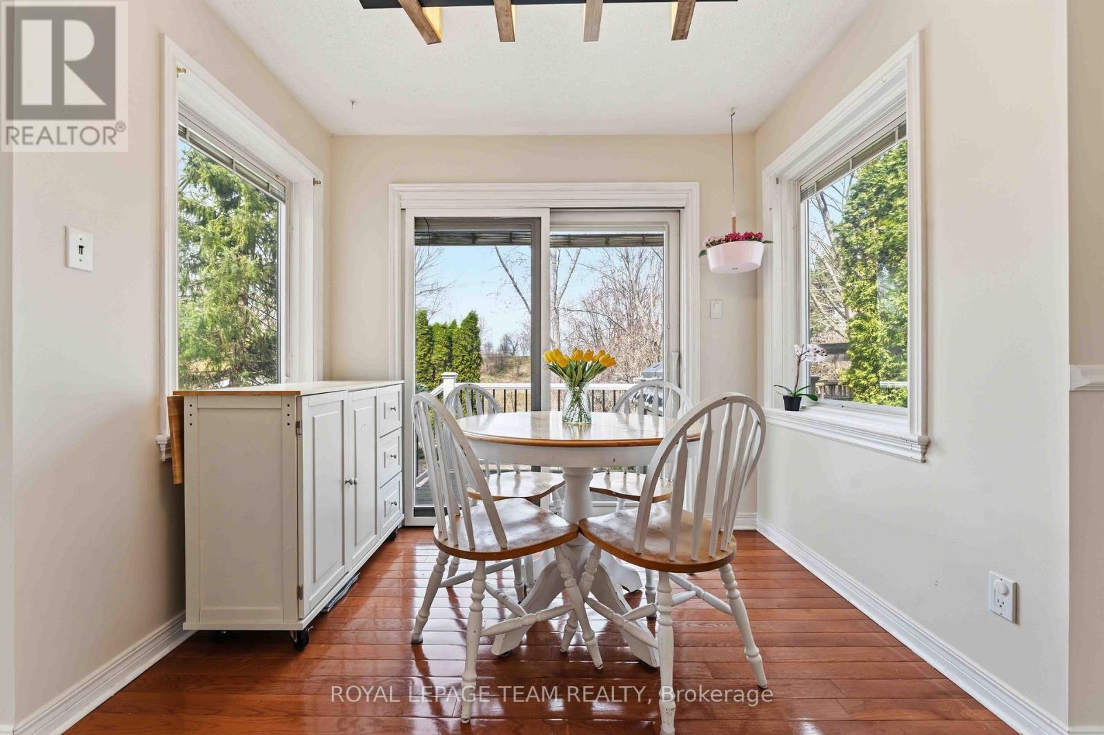86 SAI CRESCENT - 16